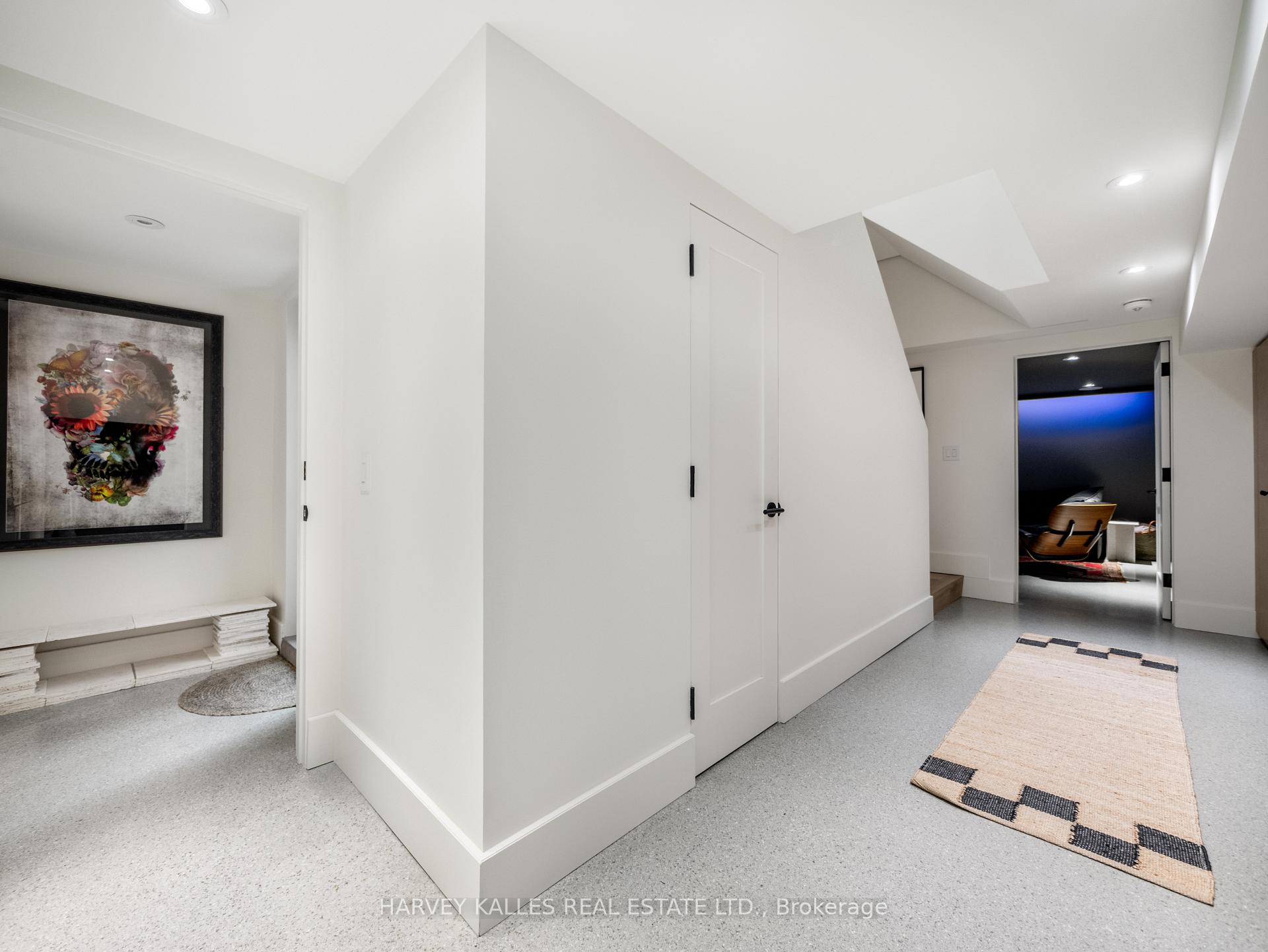 Photo 40 of 239 Borden Street, Toronto, University — HOMEH