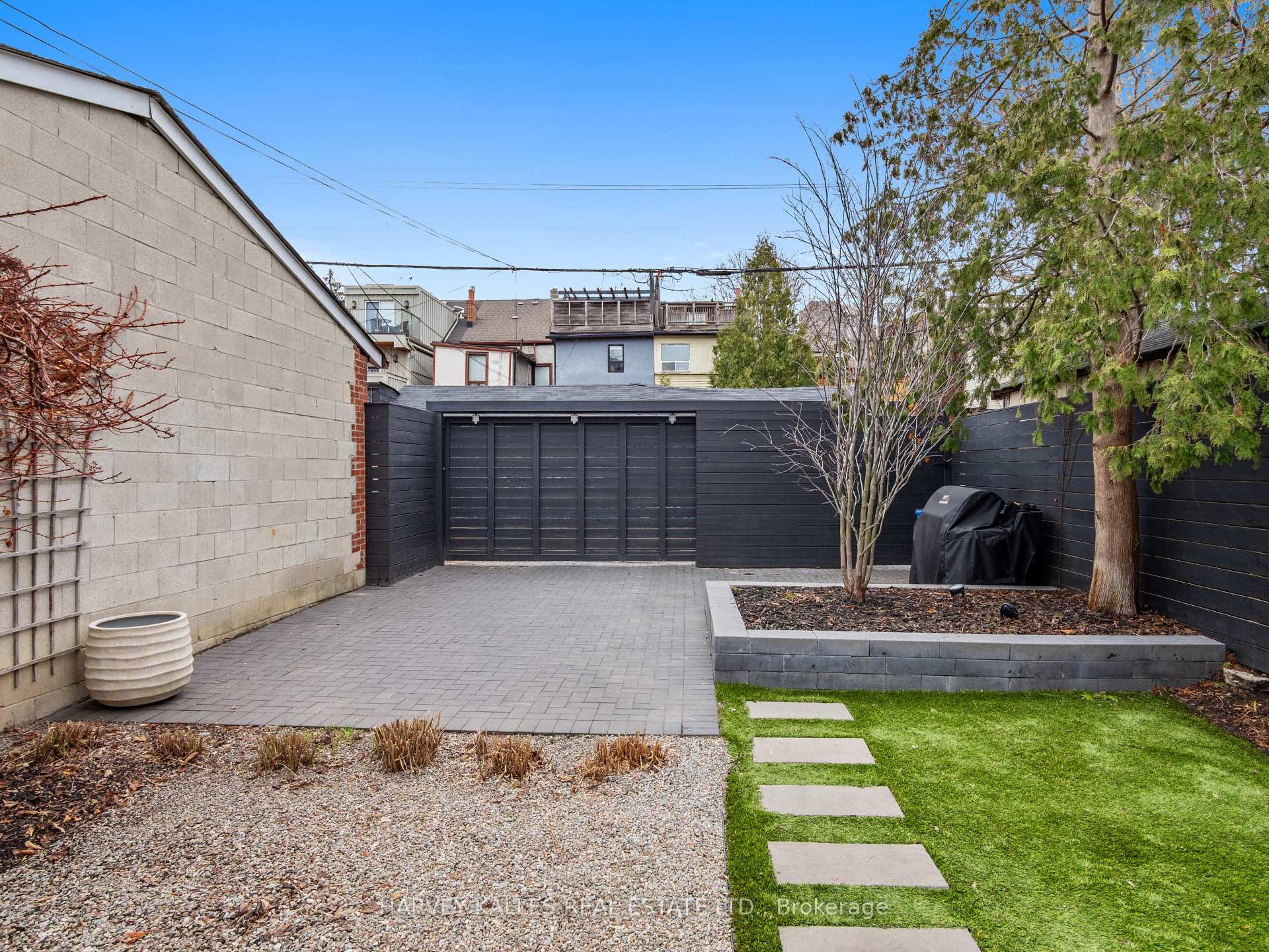 Photo 45 of 239 Borden Street, Toronto, University — HOMEH