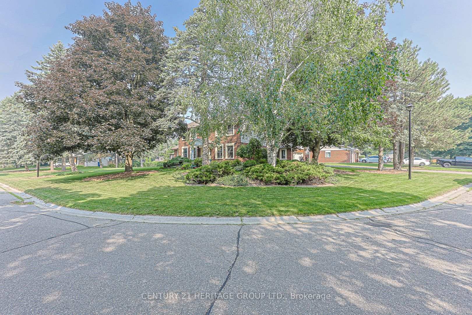 Photo 6 of 25 Grant Court, East Gwillimbury, Queensville — HOMEH