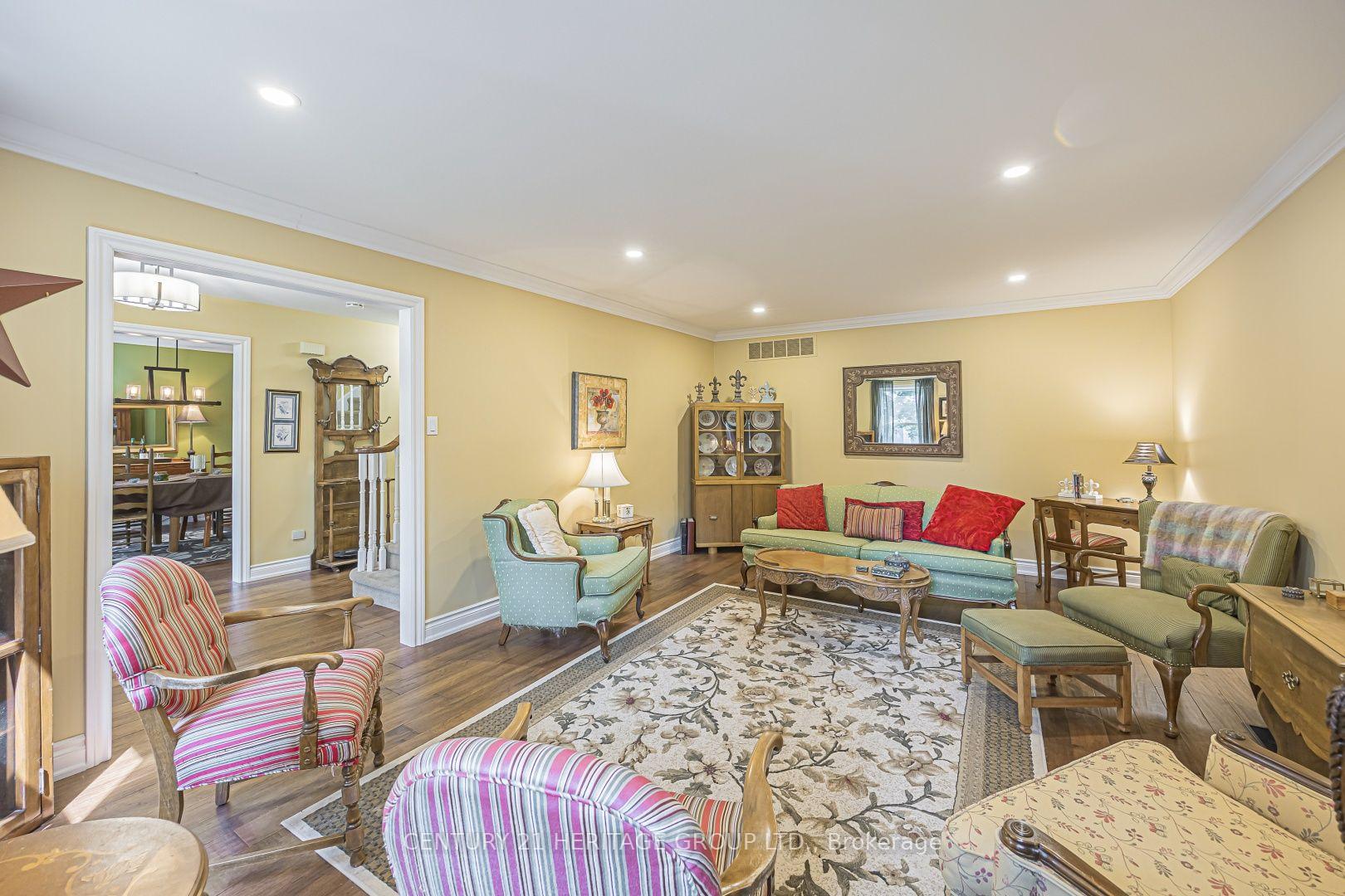 Photo 13 of 25 Grant Court, East Gwillimbury, Queensville — HOMEH