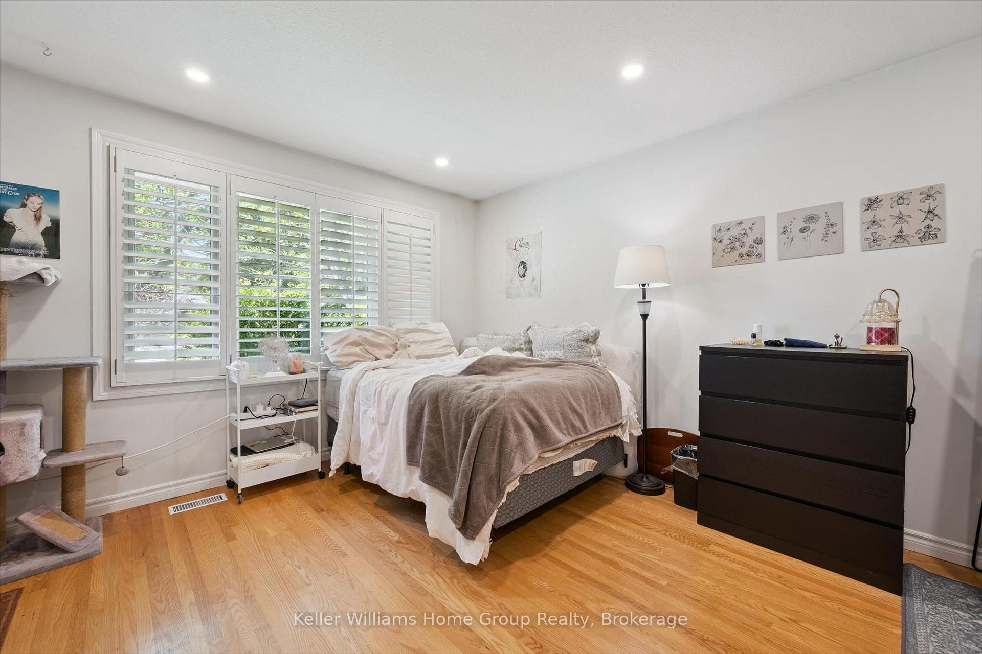 Photo 16 of 10 Picadilly Place, Guelph, Dovercliffe Park/Old University — HOMEH