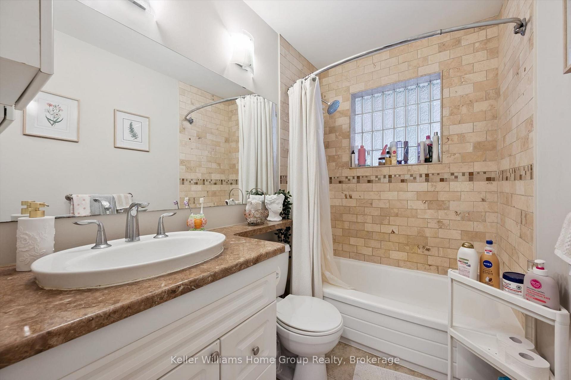 Photo 18 of 10 Picadilly Place, Guelph, Dovercliffe Park/Old University — HOMEH
