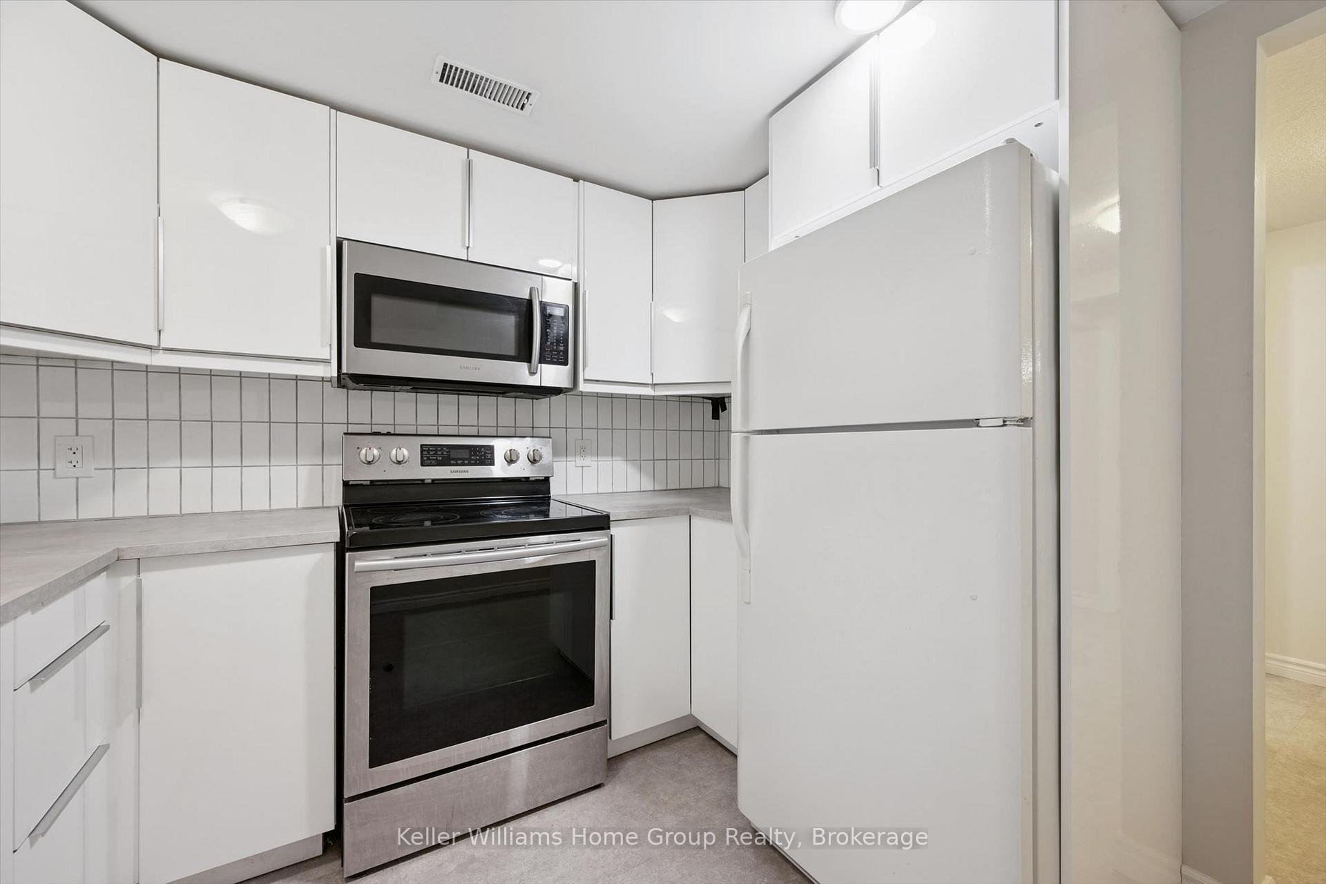 Photo 26 of 10 Picadilly Place, Guelph, Dovercliffe Park/Old University — HOMEH