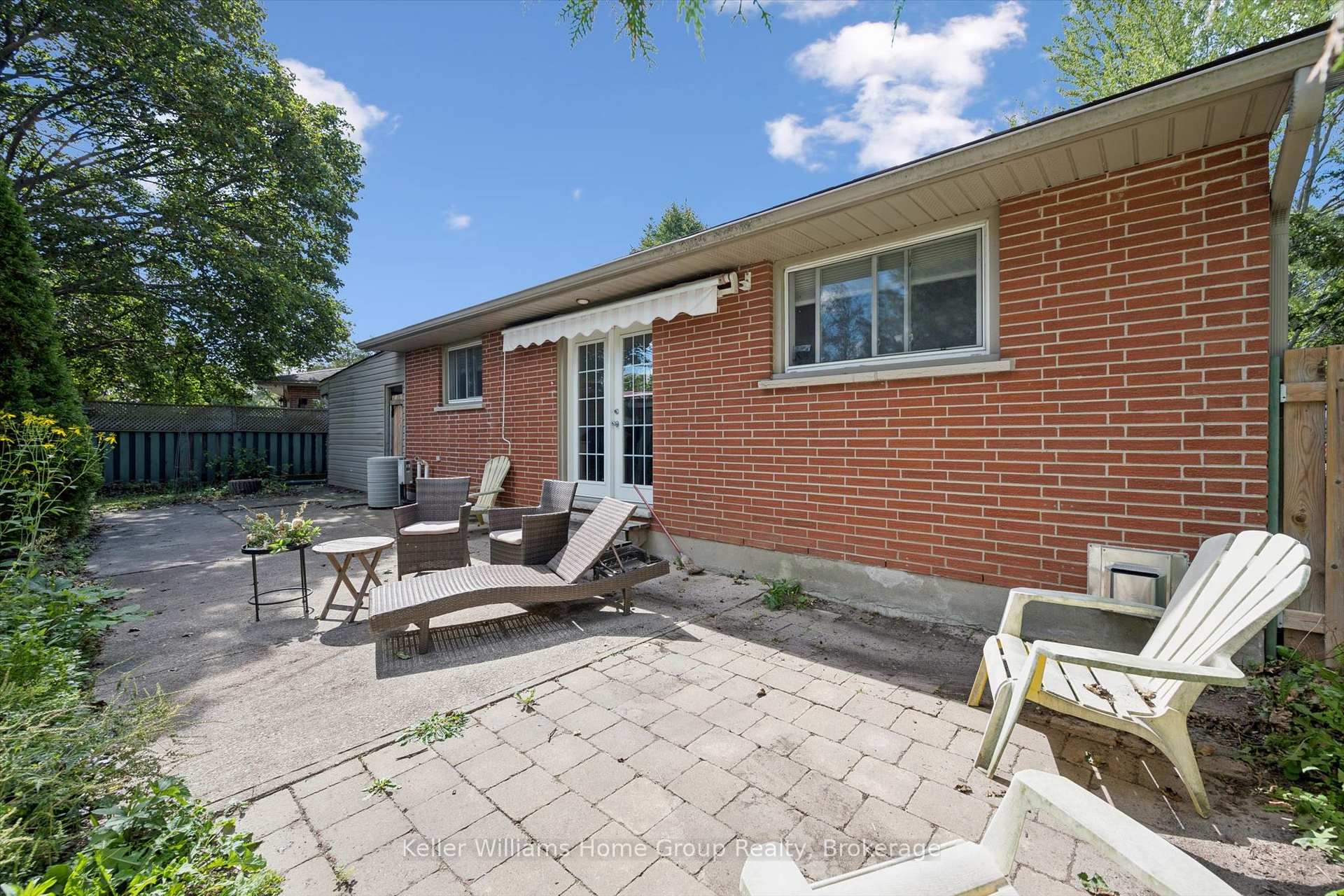 Photo 32 of 10 Picadilly Place, Guelph, Dovercliffe Park/Old University — HOMEH