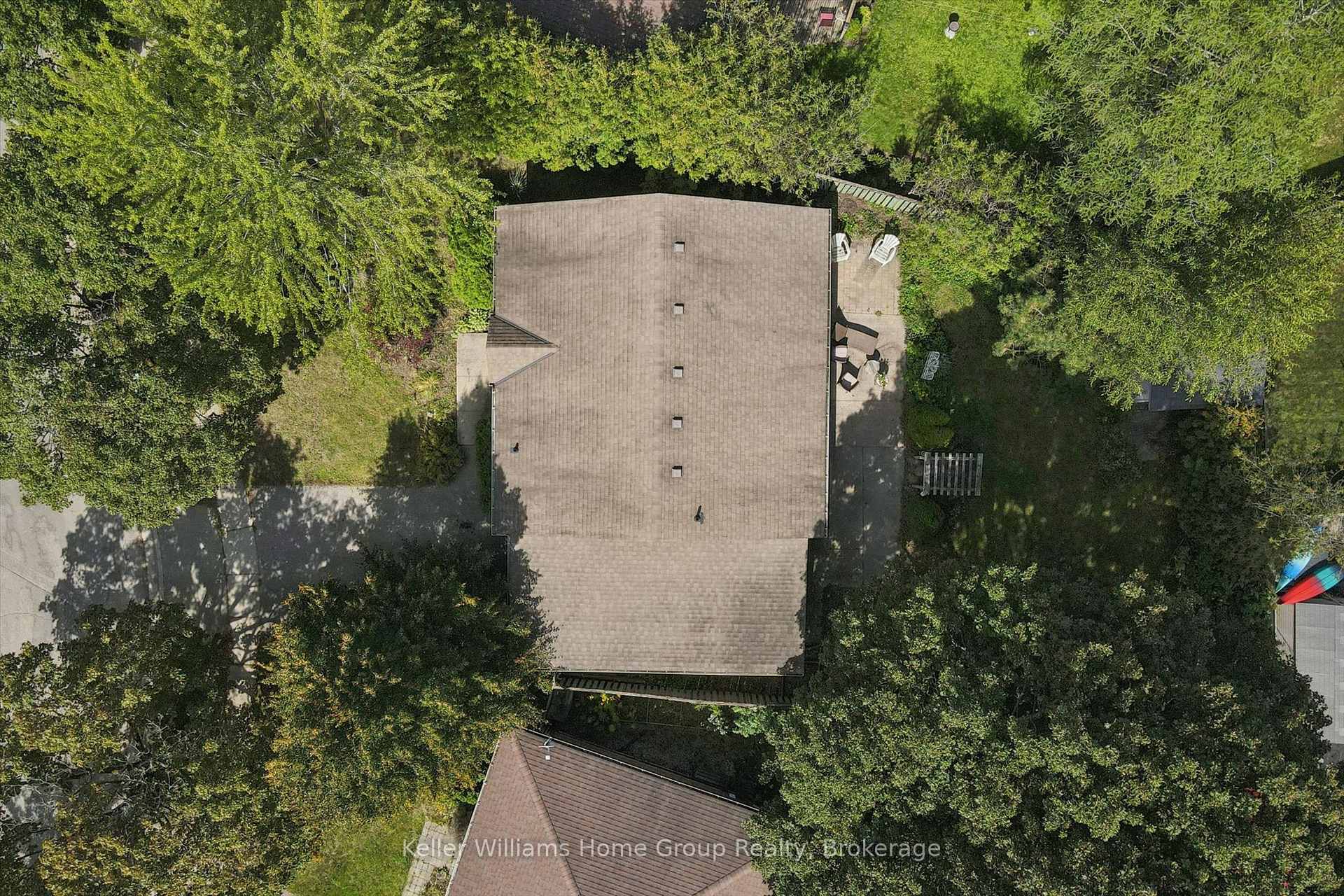 Photo 40 of 10 Picadilly Place, Guelph, Dovercliffe Park/Old University — HOMEH