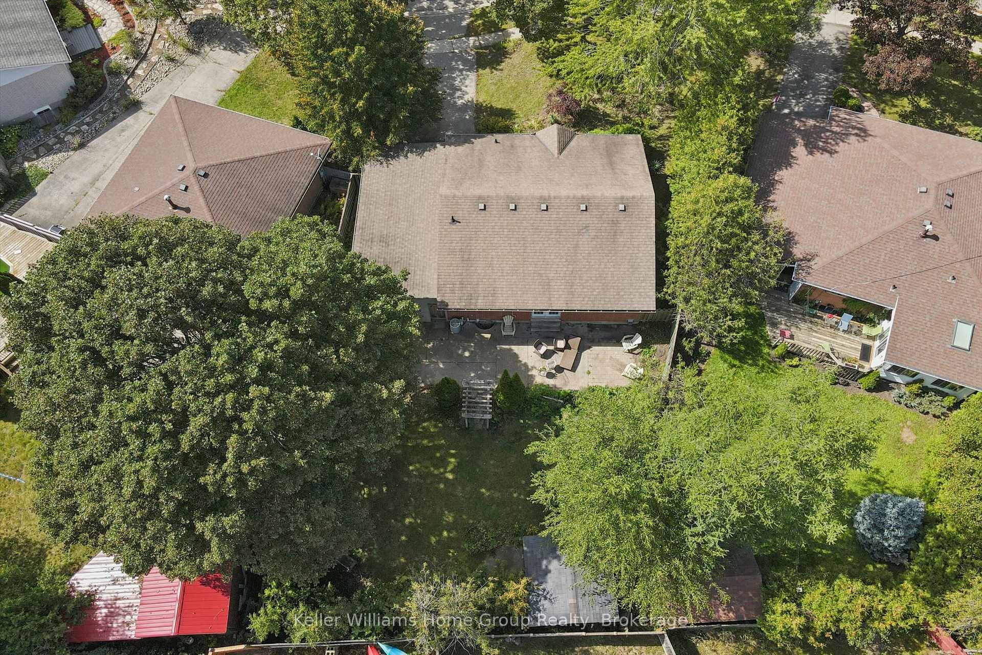 Photo 41 of 10 Picadilly Place, Guelph, Dovercliffe Park/Old University — HOMEH