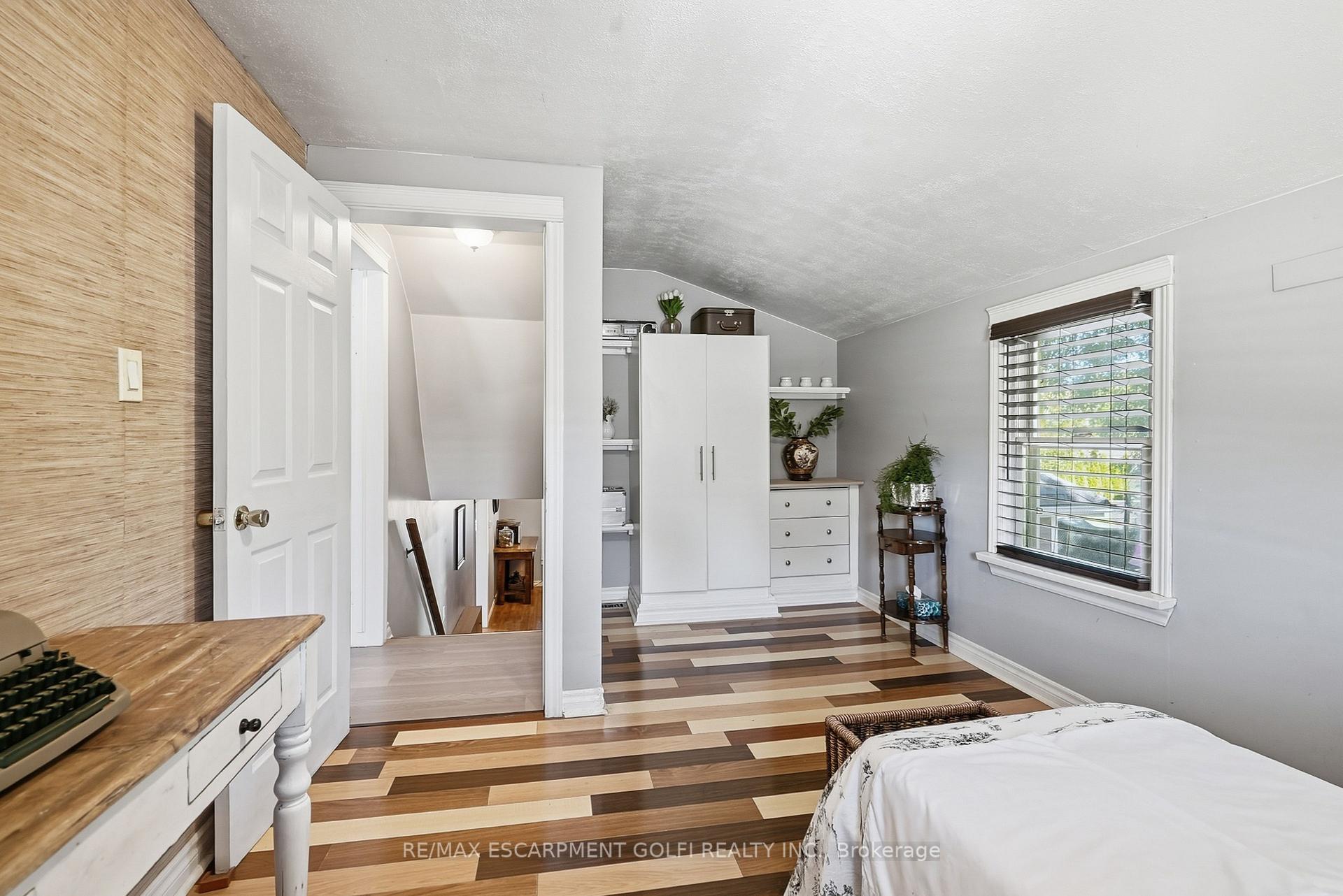 Photo 20 of 17 Foxglove Avenue, St. Catharines, Bunting/Linwell — HOMEH