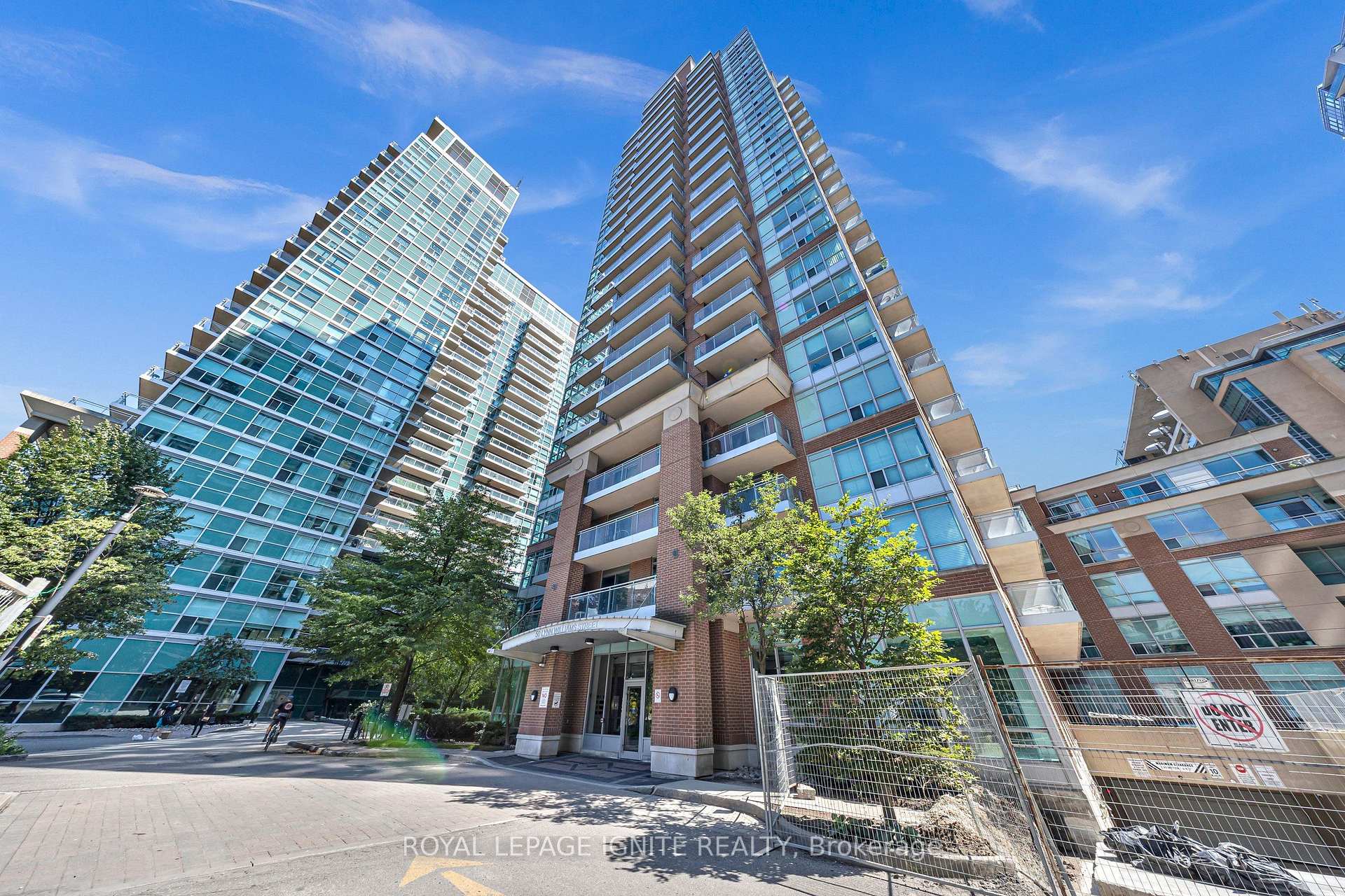 Photo 1 of Unit 1907, 50 Lynn Williams Street, Toronto, Niagara — HOMEH