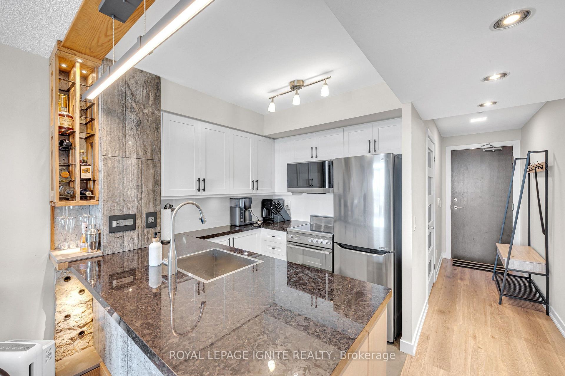 Photo 10 of Unit 1907, 50 Lynn Williams Street, Toronto, Niagara — HOMEH