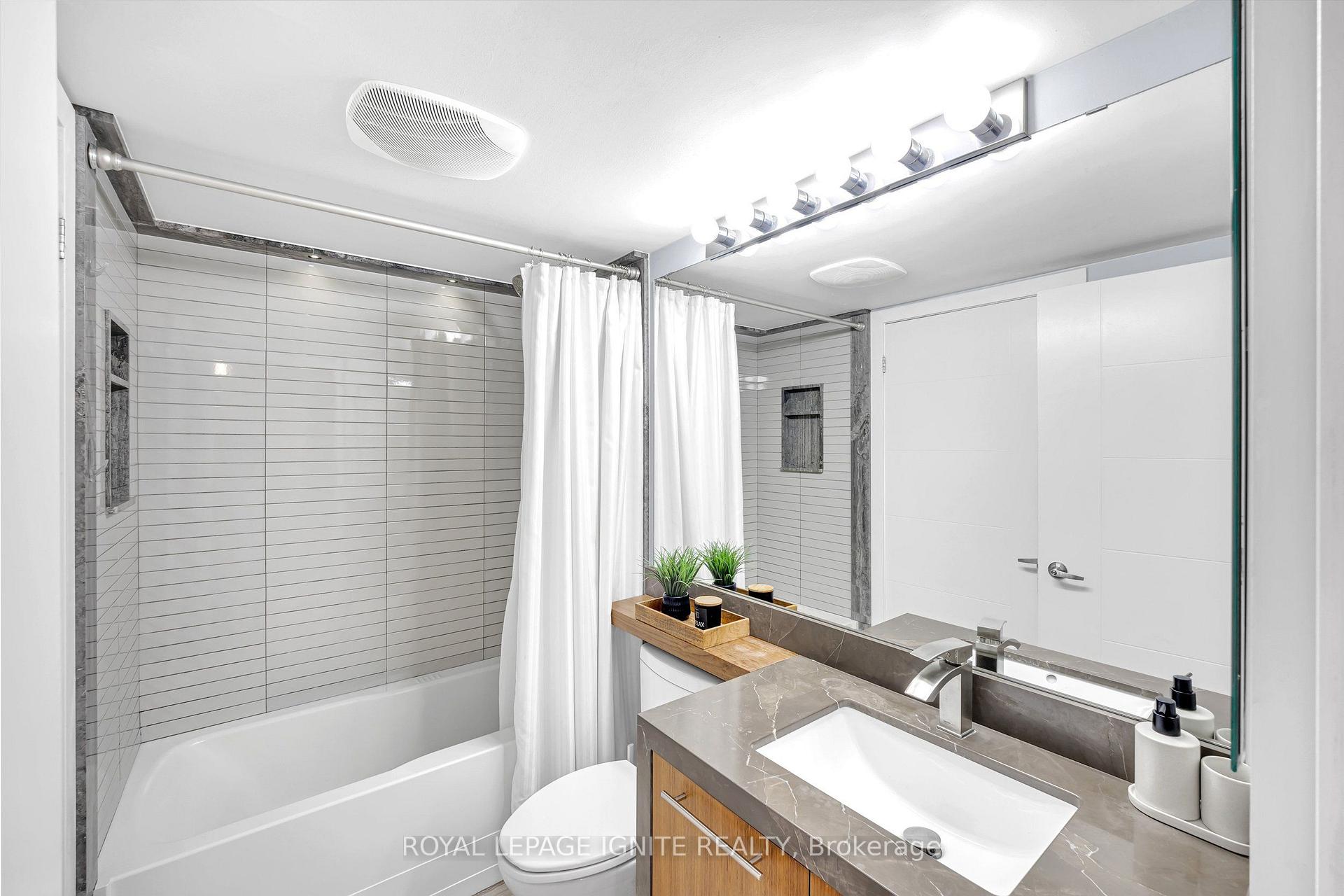 Photo 19 of Unit 1907, 50 Lynn Williams Street, Toronto, Niagara — HOMEH
