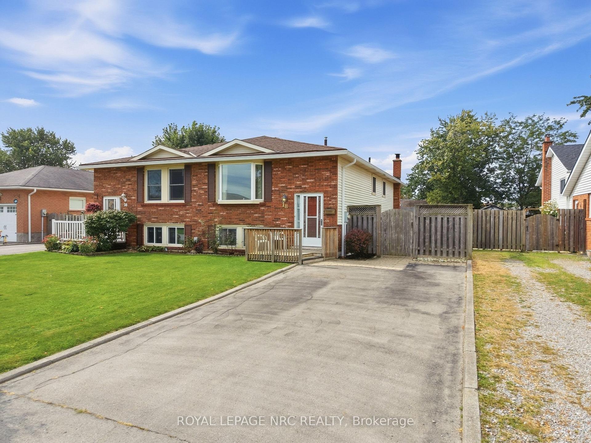 Photo 2 of 18 Northridge Drive, West Lincoln, Smithville — HOMEH