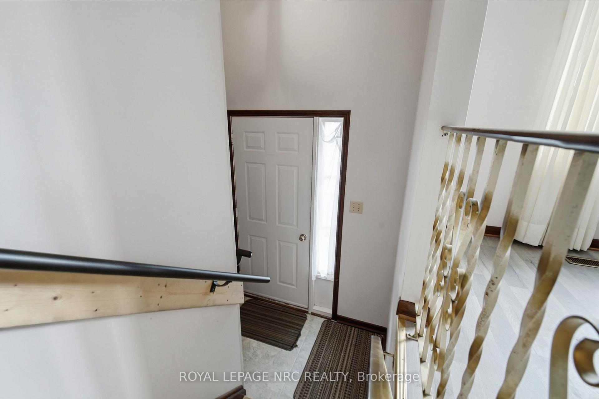 Photo 8 of 18 Northridge Drive, West Lincoln, Smithville — HOMEH