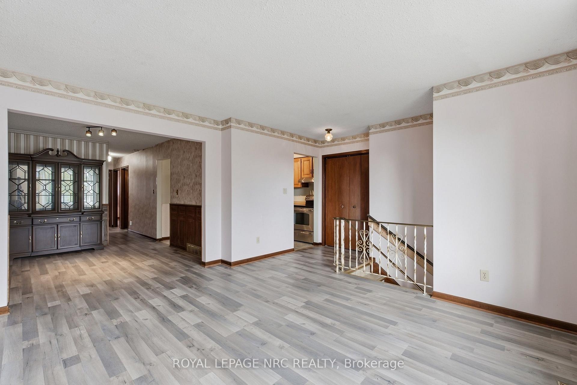 Photo 11 of 18 Northridge Drive, West Lincoln, Smithville — HOMEH