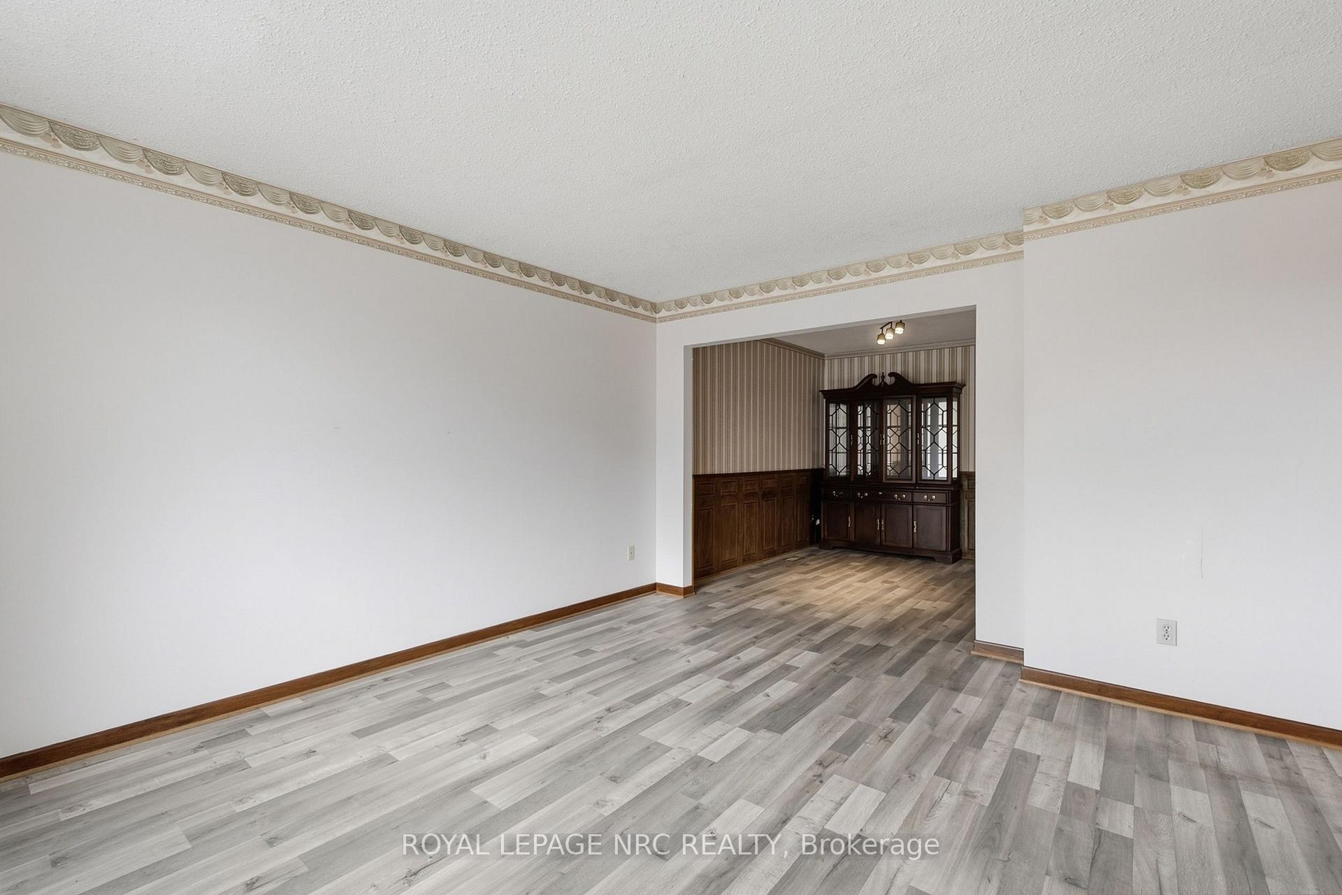 Photo 12 of 18 Northridge Drive, West Lincoln, Smithville — HOMEH