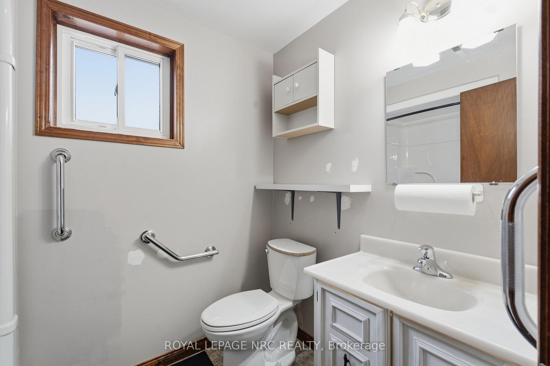 Photo 34 of 18 Northridge Drive, West Lincoln, Smithville — HOMEH