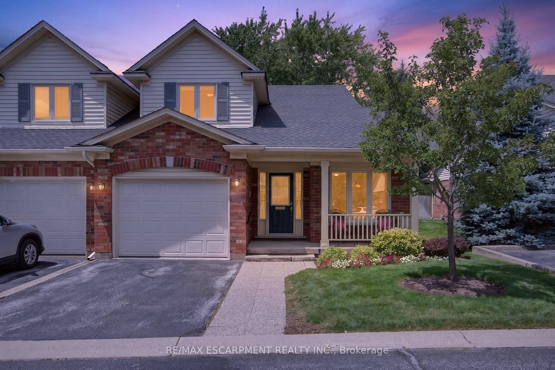 Photo 1 of Unit 2, 581 Dynes Road, Burlington, Roseland — HOMEH