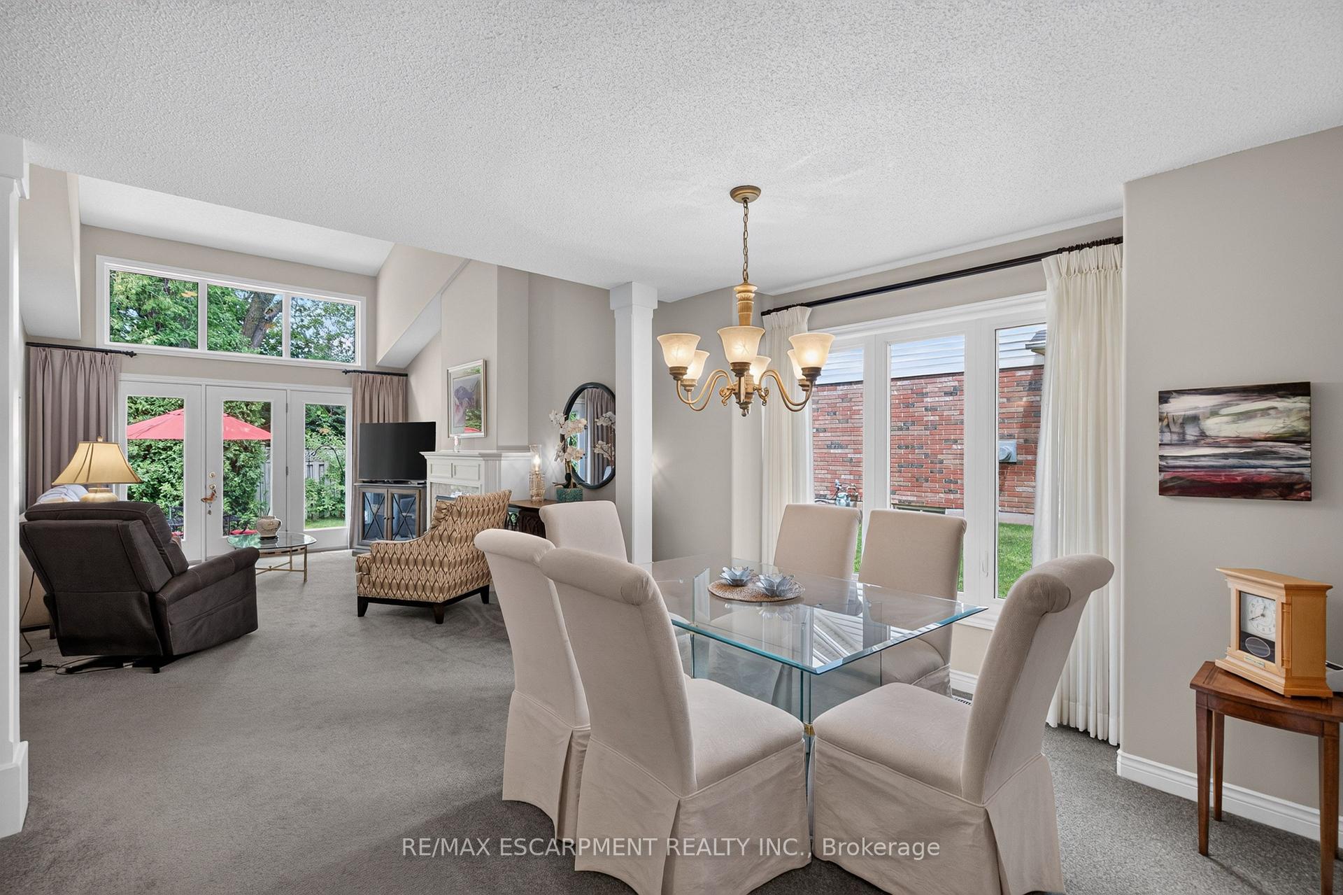 Photo 16 of Unit 2, 581 Dynes Road, Burlington, Roseland — HOMEH