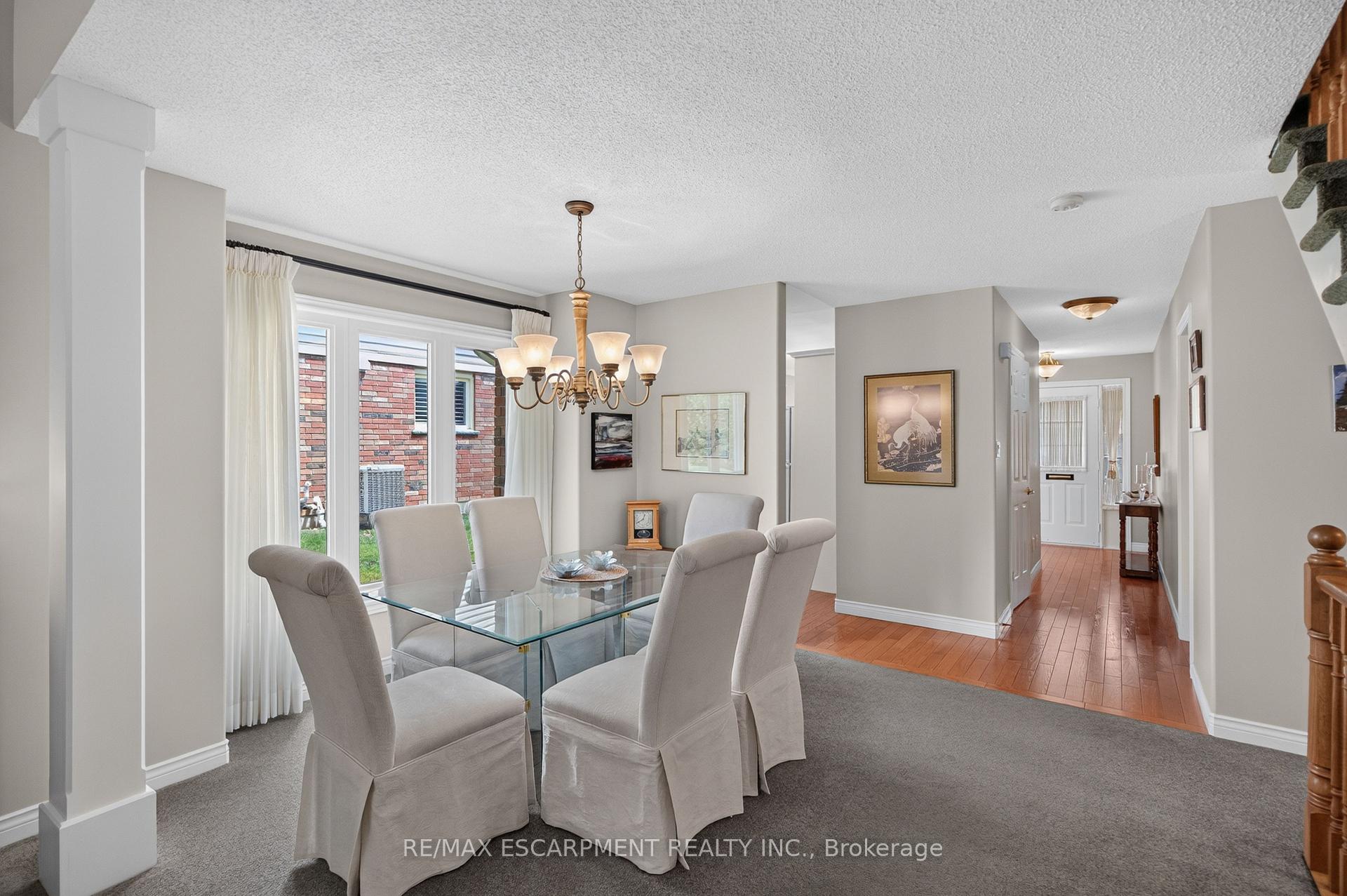 Photo 17 of Unit 2, 581 Dynes Road, Burlington, Roseland — HOMEH