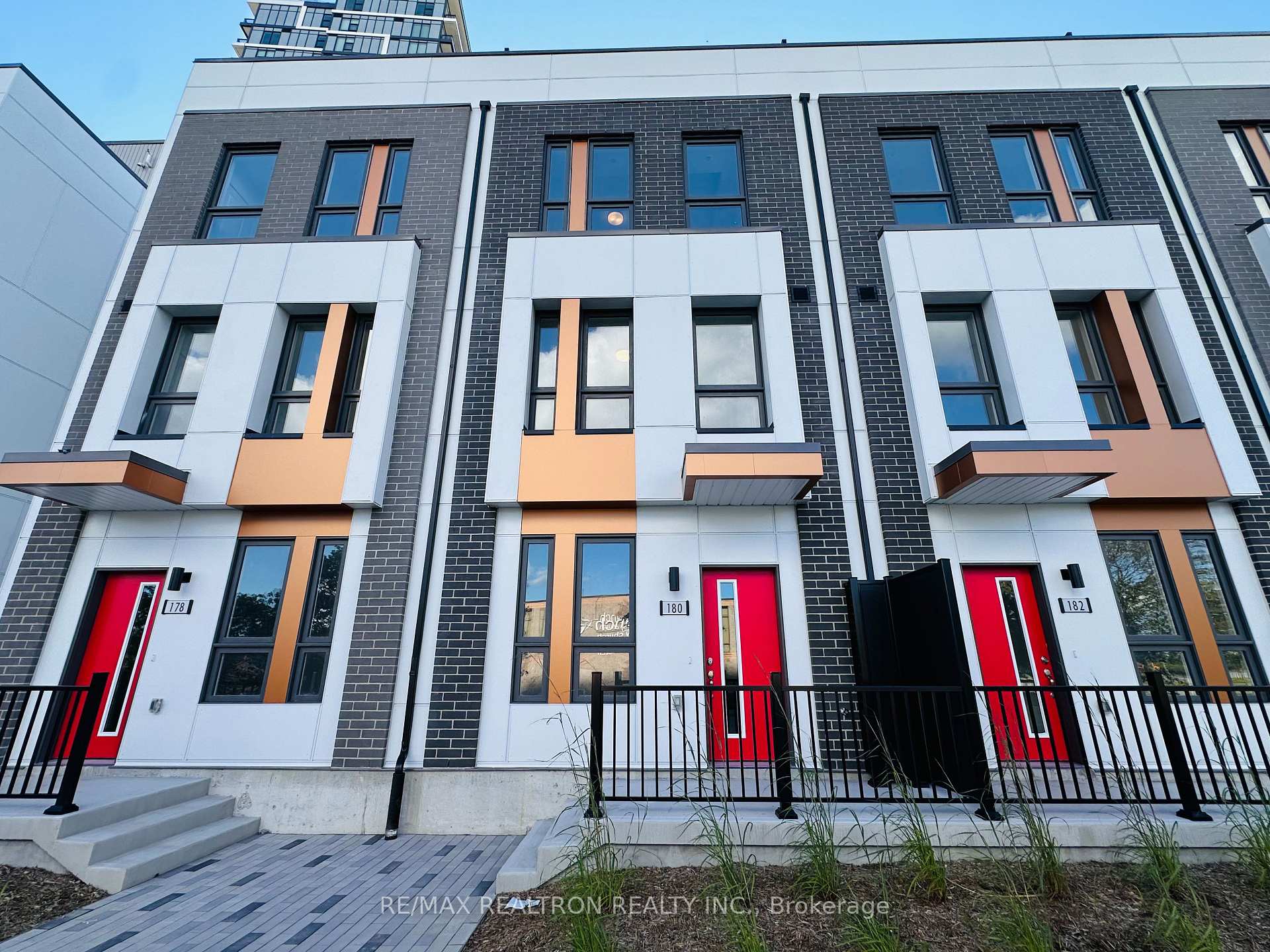 Photo 1 of Unit TH9, 180 Anderson Avenue, Markham, Greensborough — HOMEH