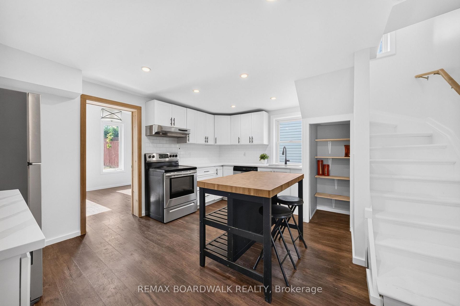 Photo 19 of 170 Poole Street, McNab/Braeside, Mcnab/Braeside Twps — HOMEH