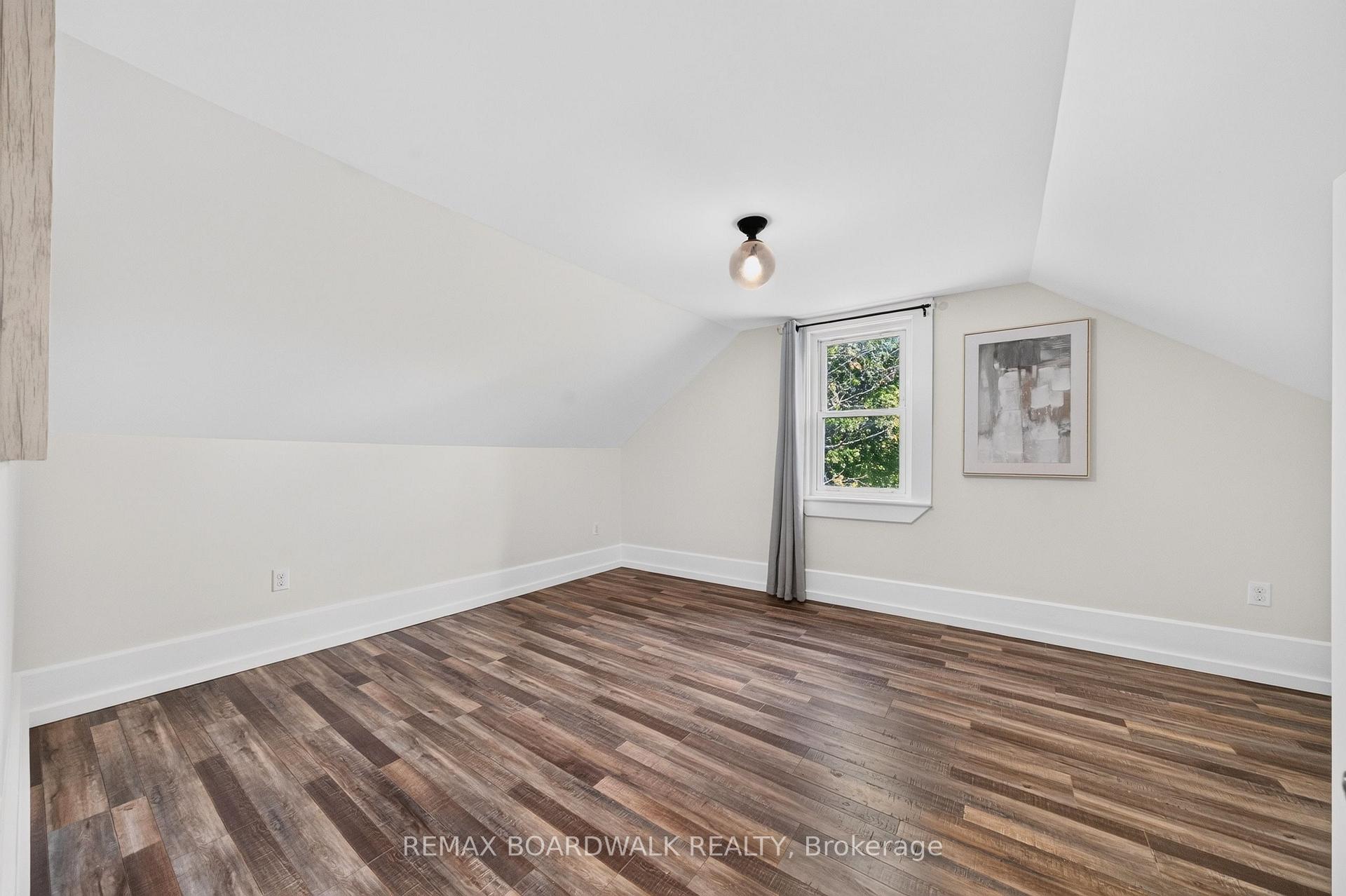 Photo 32 of 170 Poole Street, McNab/Braeside, Mcnab/Braeside Twps — HOMEH