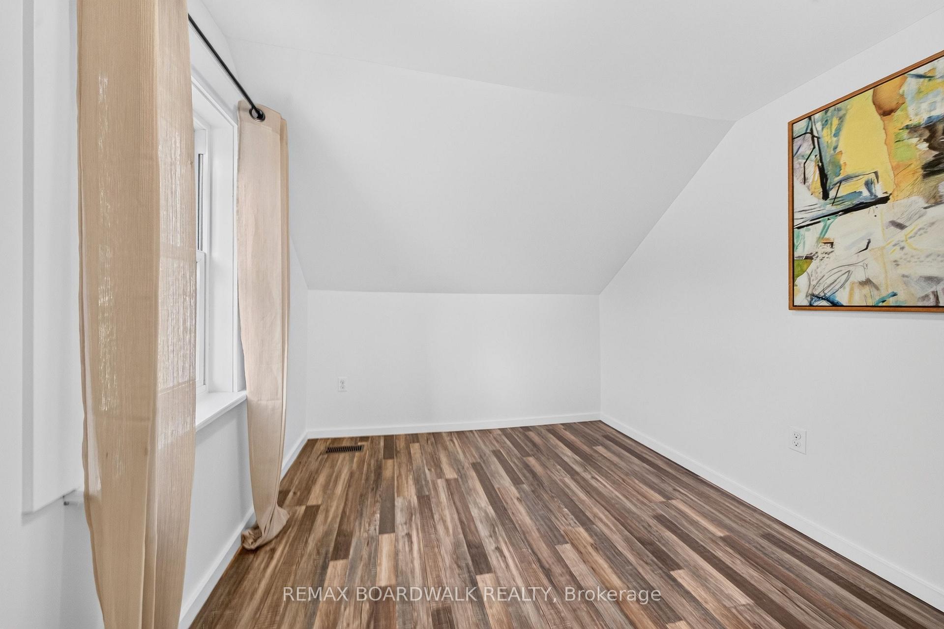 Photo 33 of 170 Poole Street, McNab/Braeside, Mcnab/Braeside Twps — HOMEH