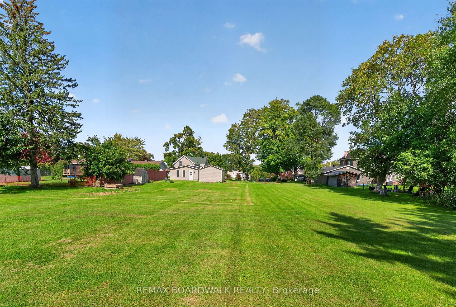 Photo 41 of 170 Poole Street, McNab/Braeside, Mcnab/Braeside Twps — HOMEH