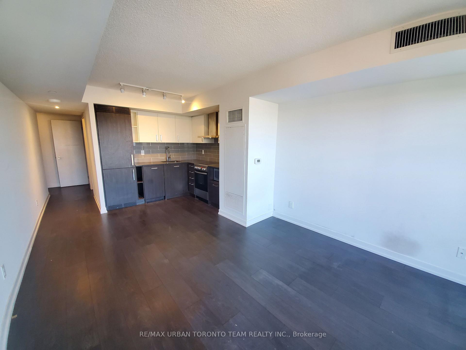 Photo 2 of Unit 2312, 125 Redpath Avenue, Toronto, Mount Pleasant West — HOMEH