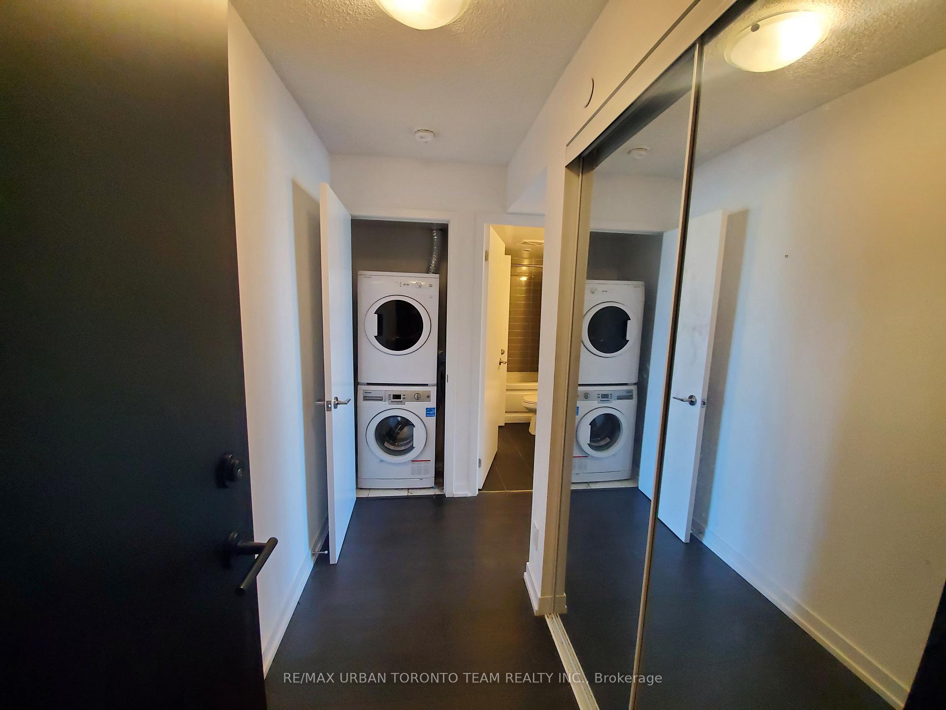 Photo 5 of Unit 2312, 125 Redpath Avenue, Toronto, Mount Pleasant West — HOMEH