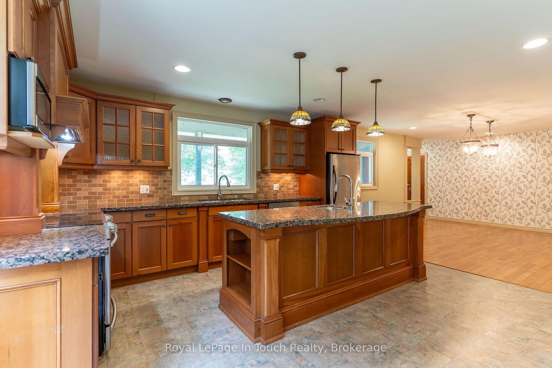 Photo 7 of 1749 Gratrix Road, Tay, Rural Tay — HOMEH
