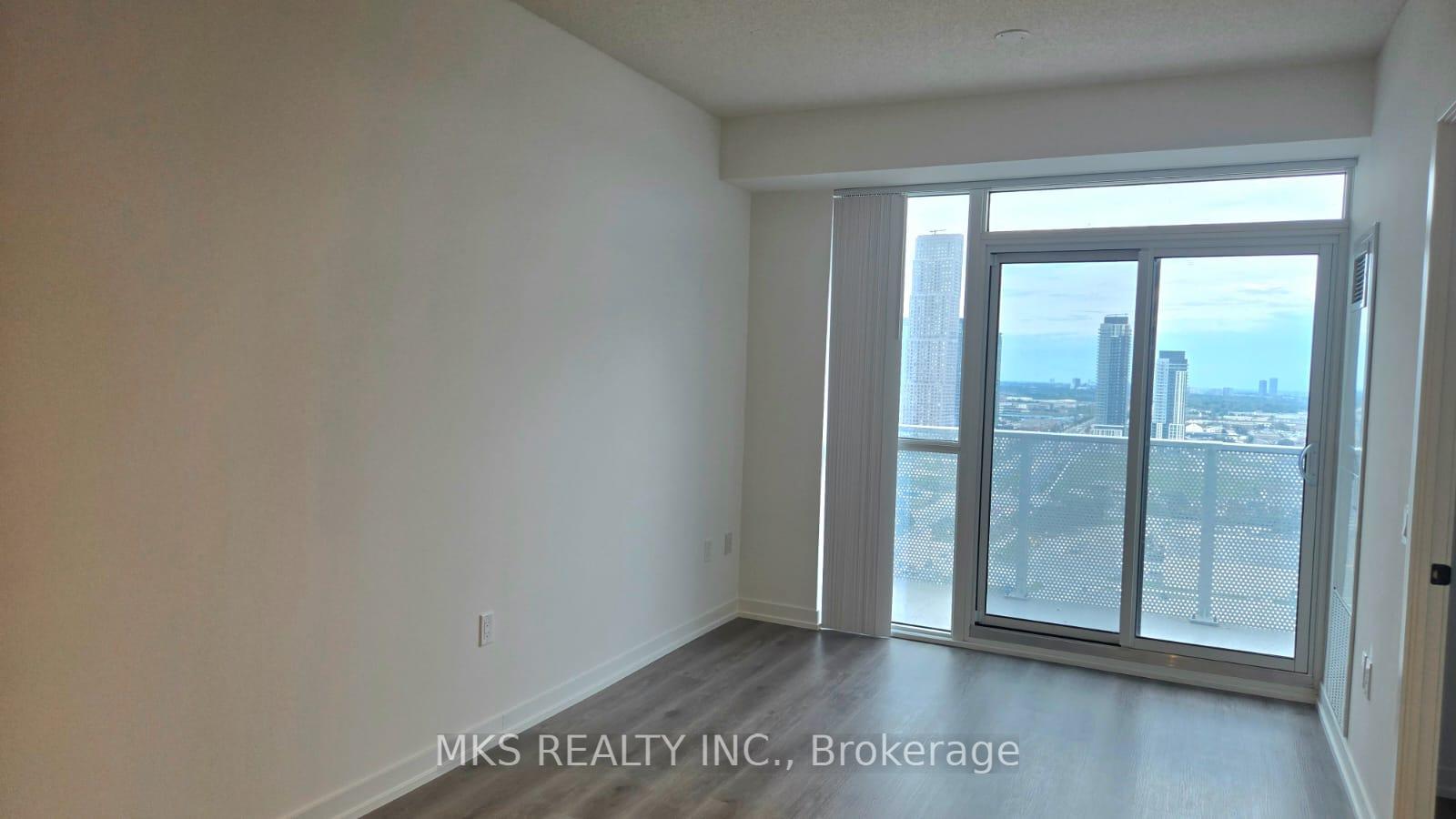 Photo 4 of Unit 2806, 28 Interchange Way, Vaughan, Vaughan Corporate Centre — HOMEH