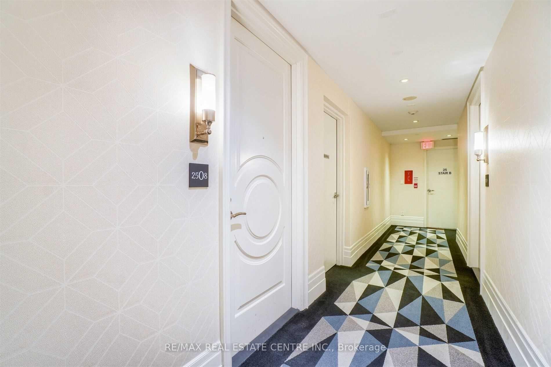Photo 4 of Unit 2508, 88 Blue Jays Way, Toronto, Waterfront Communities — HOMEH