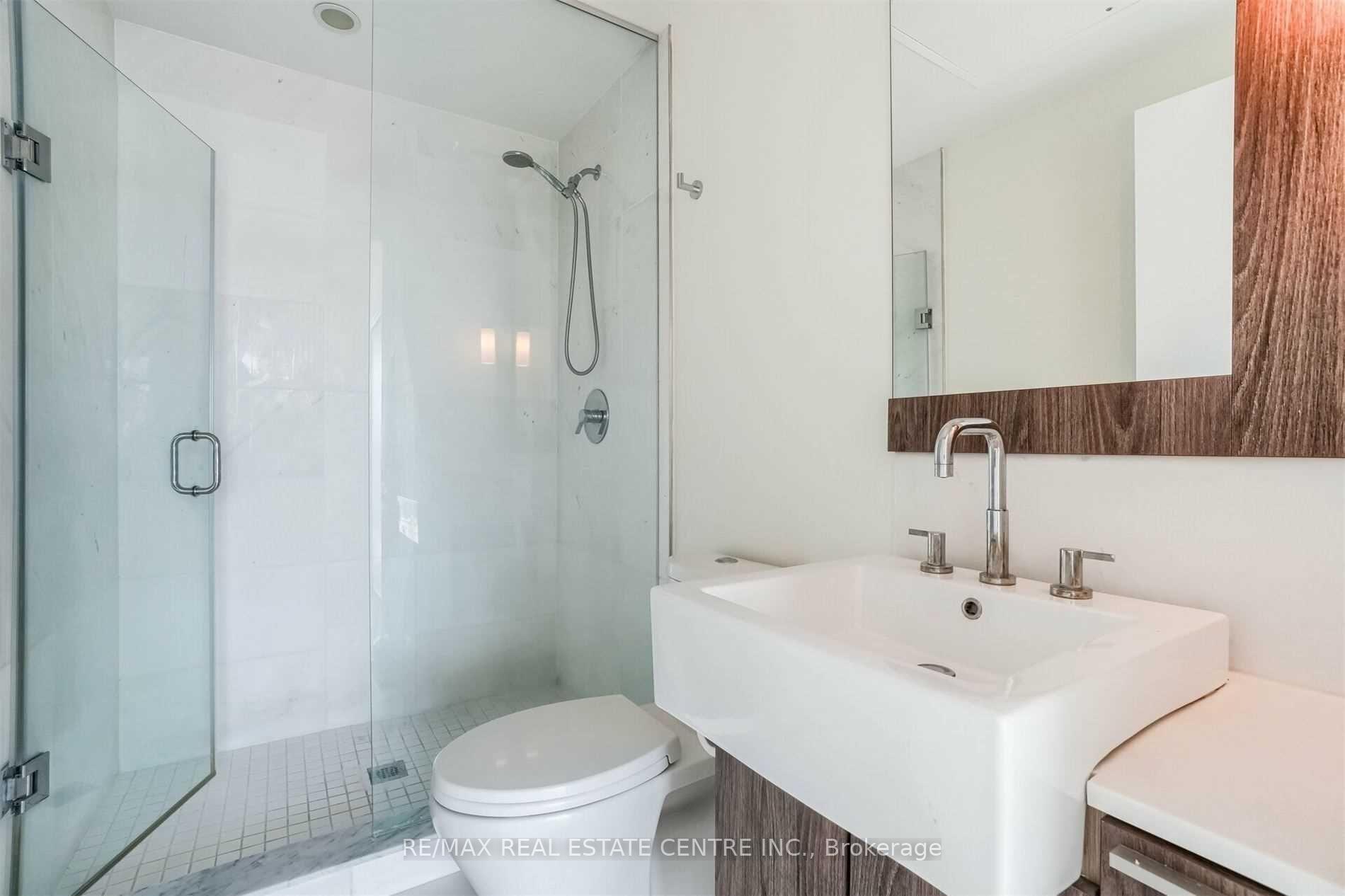 Photo 10 of Unit 2508, 88 Blue Jays Way, Toronto, Waterfront Communities — HOMEH