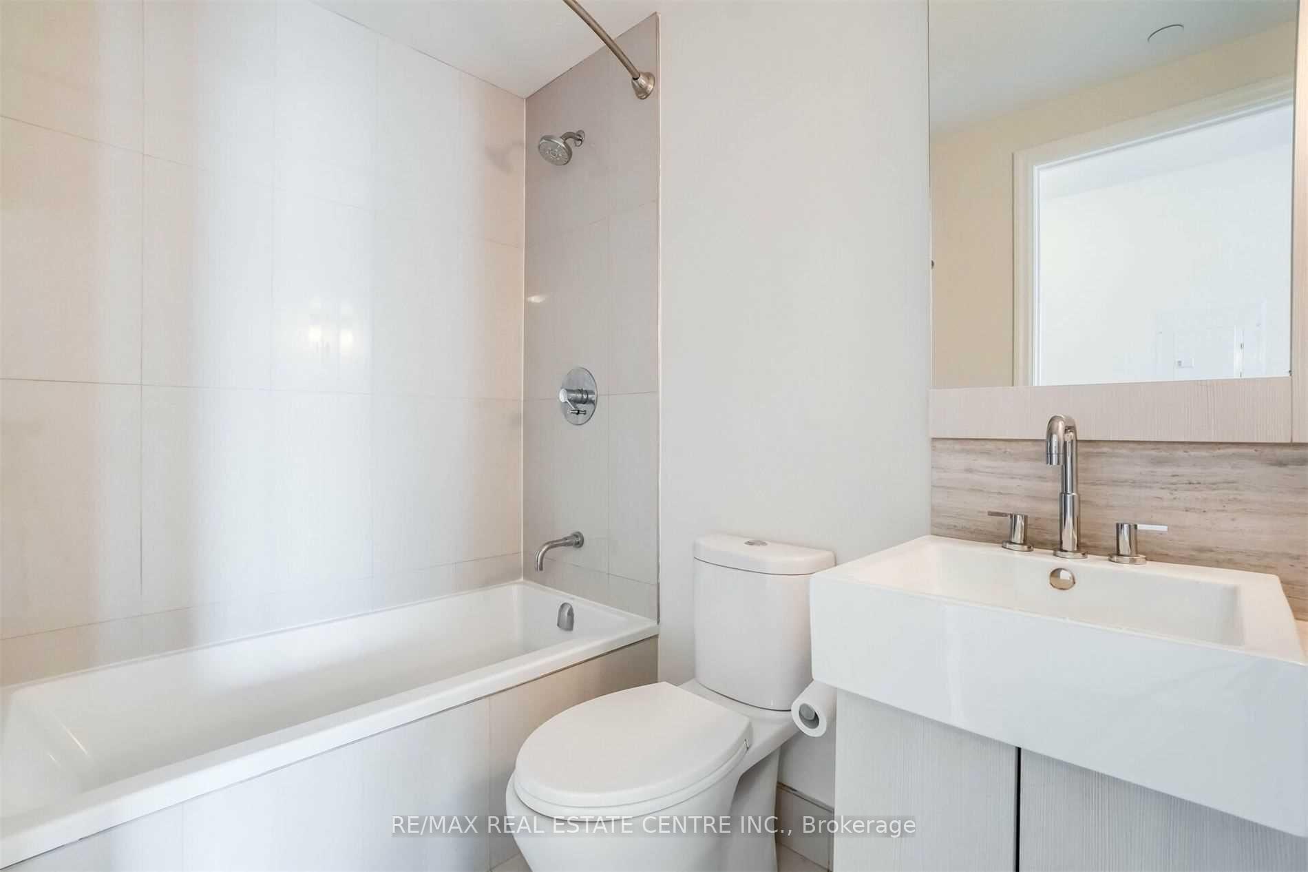 Photo 15 of Unit 2508, 88 Blue Jays Way, Toronto, Waterfront Communities — HOMEH