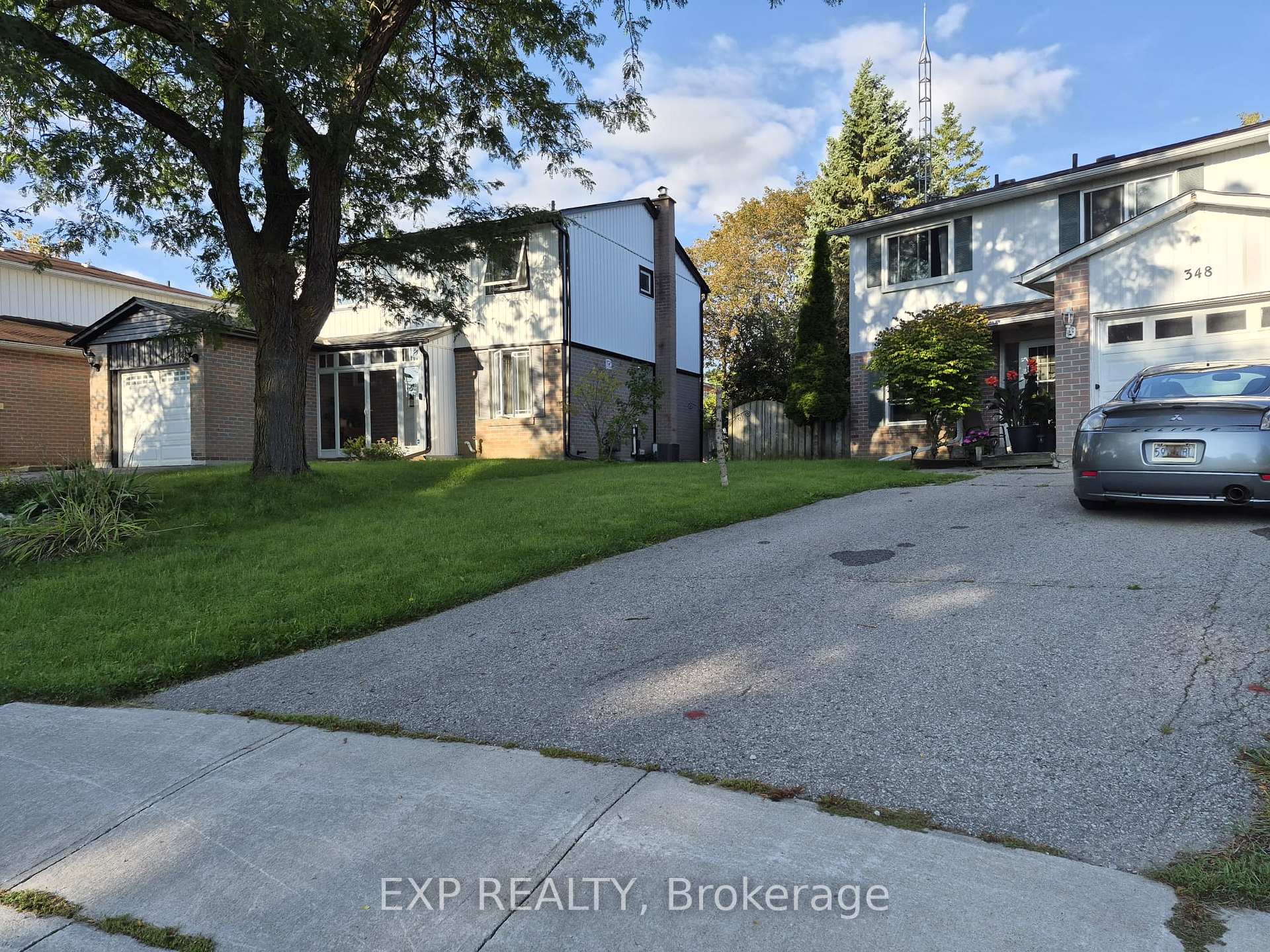 Photo 3 of 348 Terry Drive, Newmarket, Central Newmarket — HOMEH