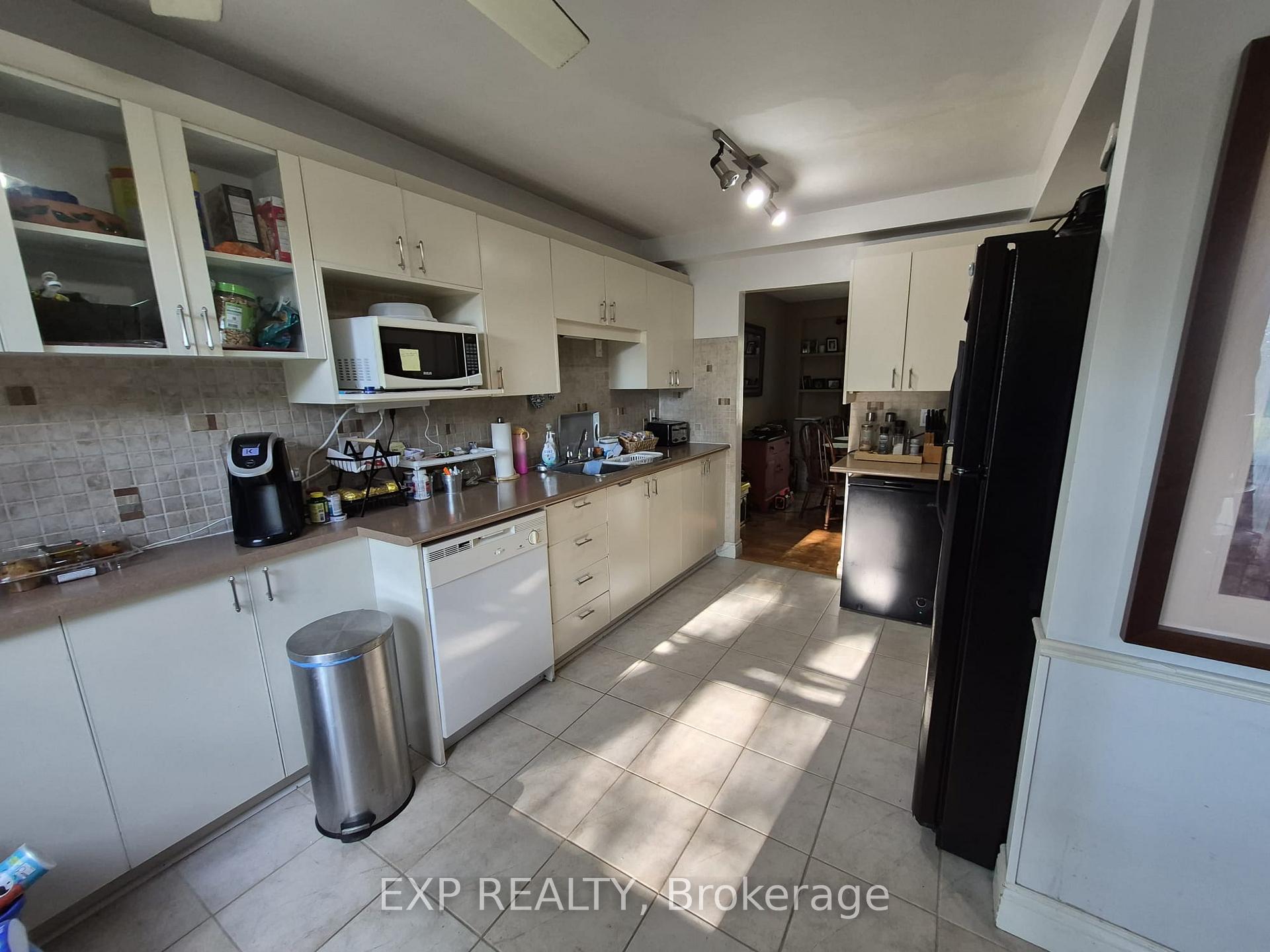Photo 9 of 348 Terry Drive, Newmarket, Central Newmarket — HOMEH
