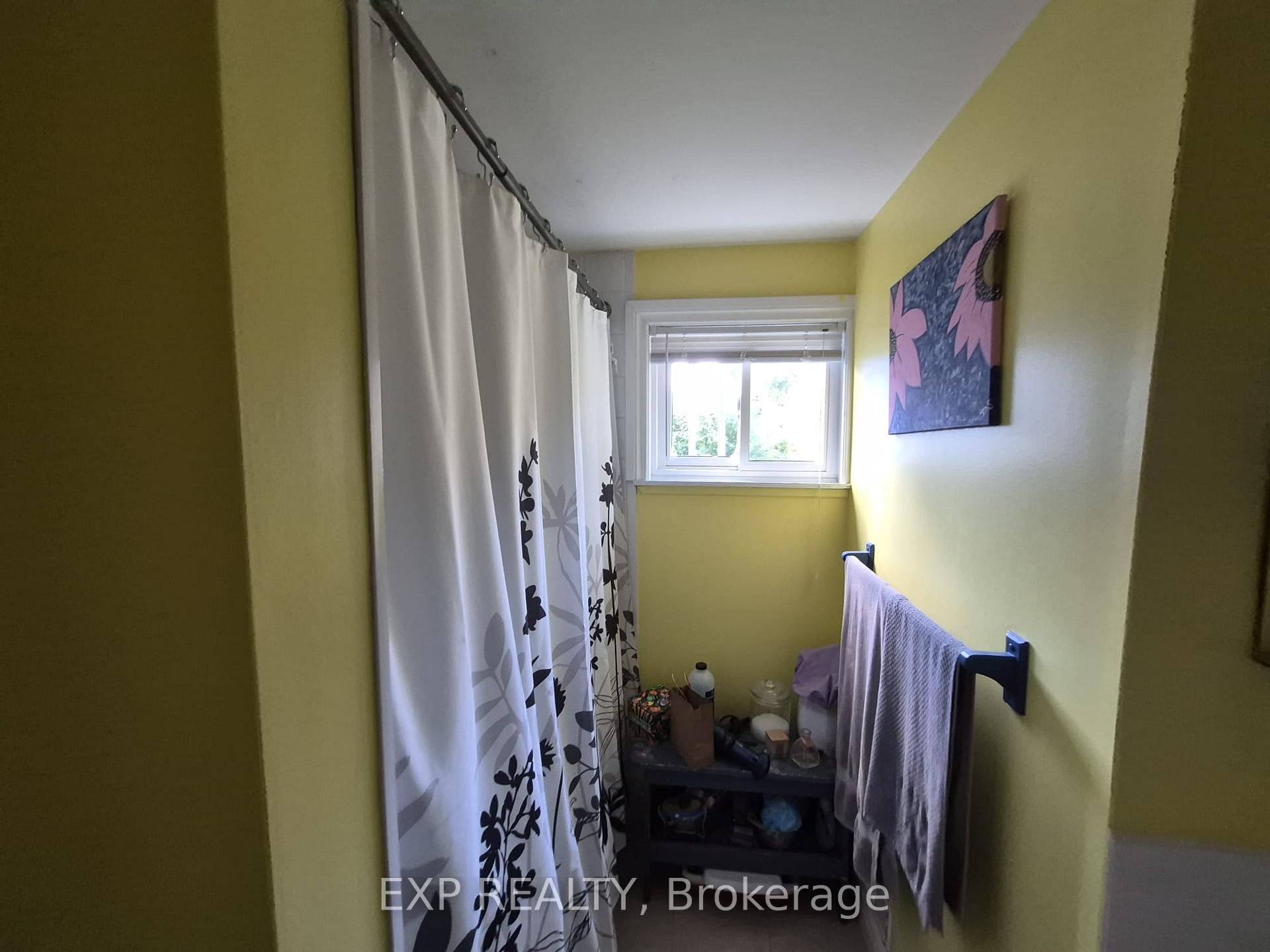 Photo 24 of 348 Terry Drive, Newmarket, Central Newmarket — HOMEH