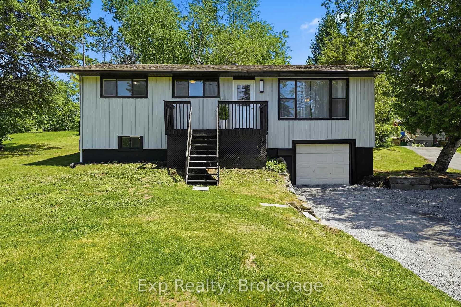 Photo 24 of 14632 Road 38, Frontenac, Frontenac Centre — HOMEH