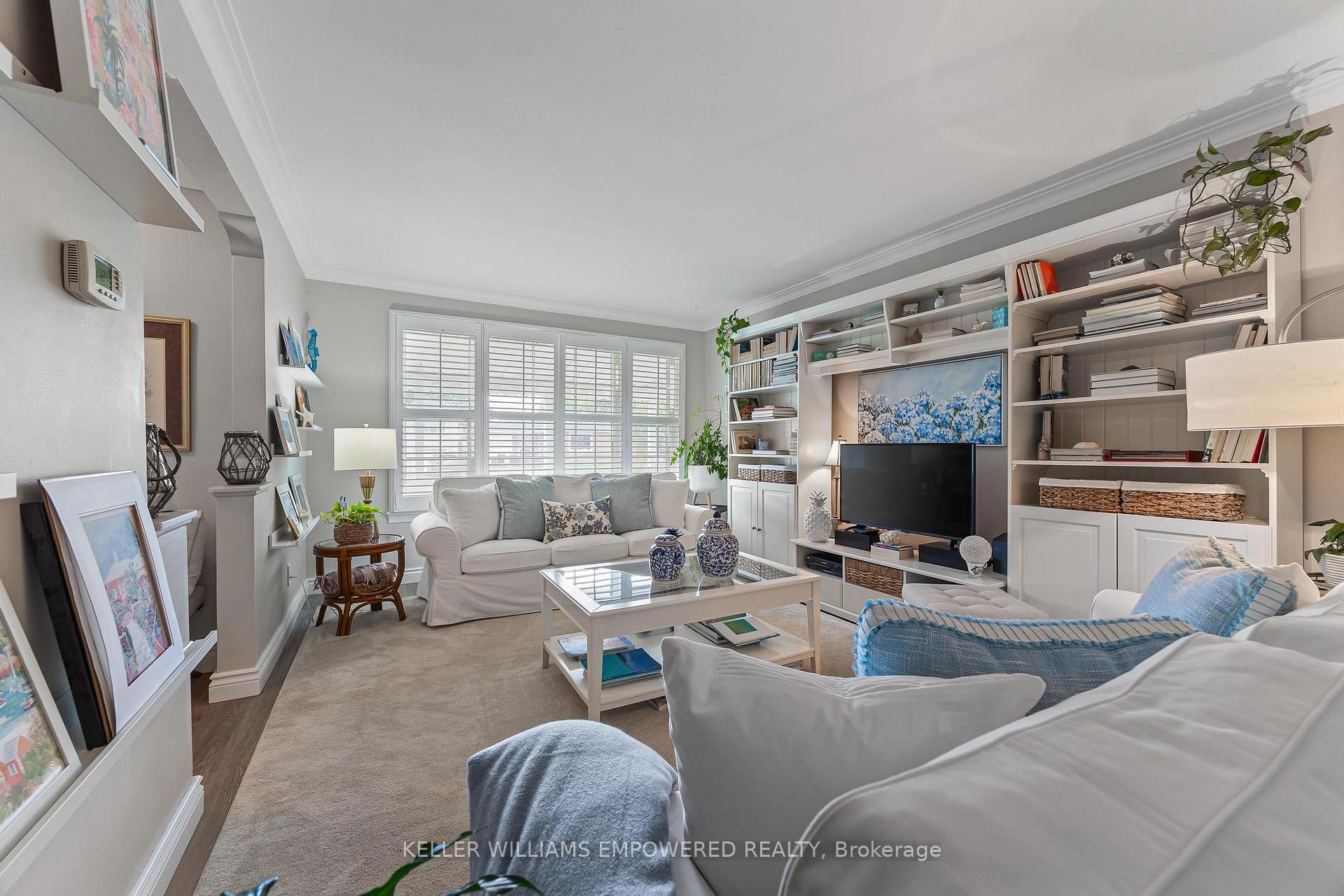 Photo 5 of 26 Rexton Road, Etobicoke, Etobicoke West Mall — HOMEH