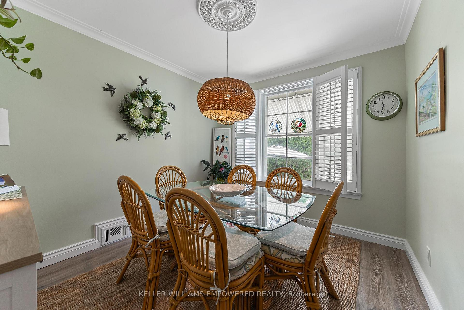 Photo 9 of 26 Rexton Road, Etobicoke, Etobicoke West Mall — HOMEH