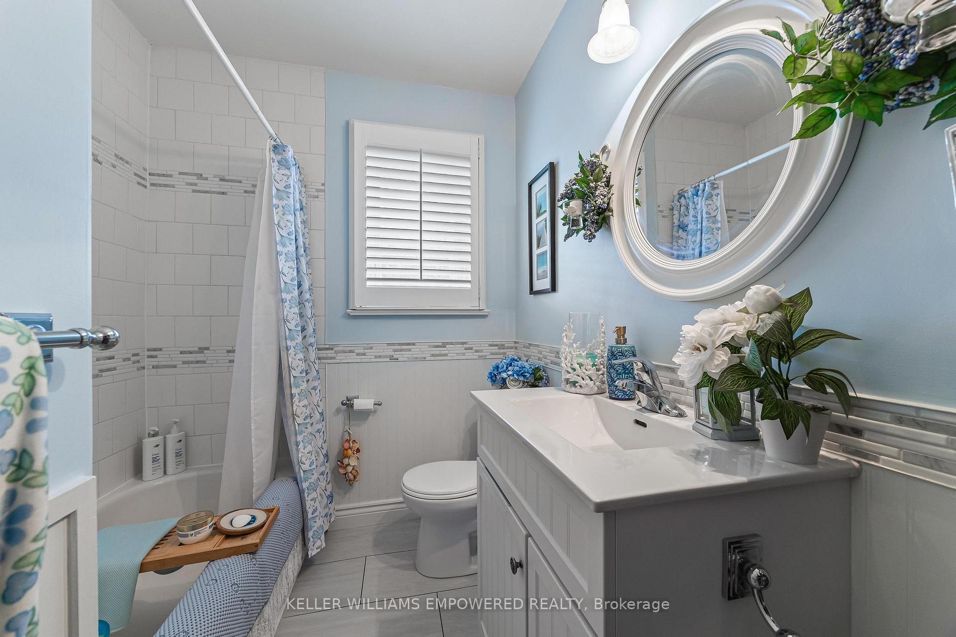 Photo 18 of 26 Rexton Road, Etobicoke, Etobicoke West Mall — HOMEH