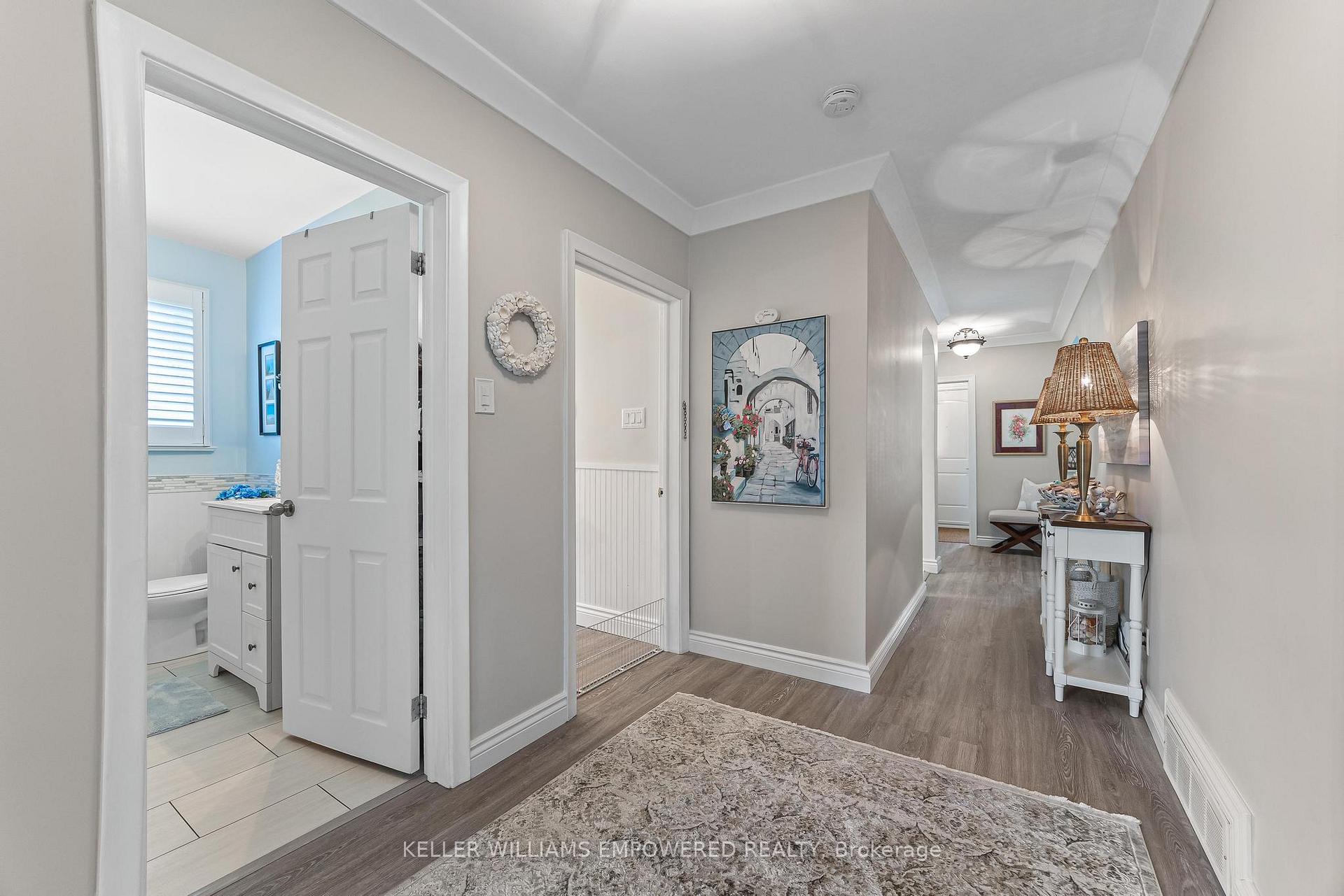 Photo 23 of 26 Rexton Road, Etobicoke, Etobicoke West Mall — HOMEH
