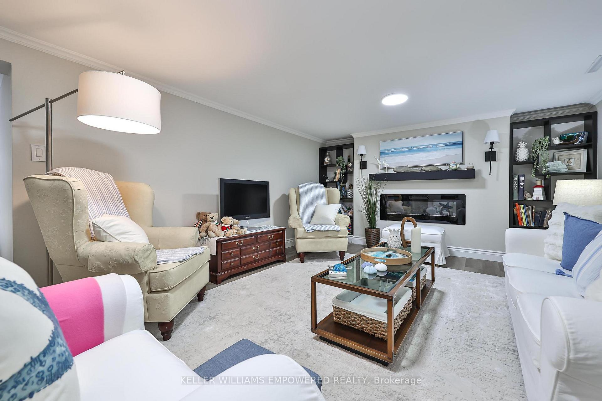 Photo 26 of 26 Rexton Road, Etobicoke, Etobicoke West Mall — HOMEH