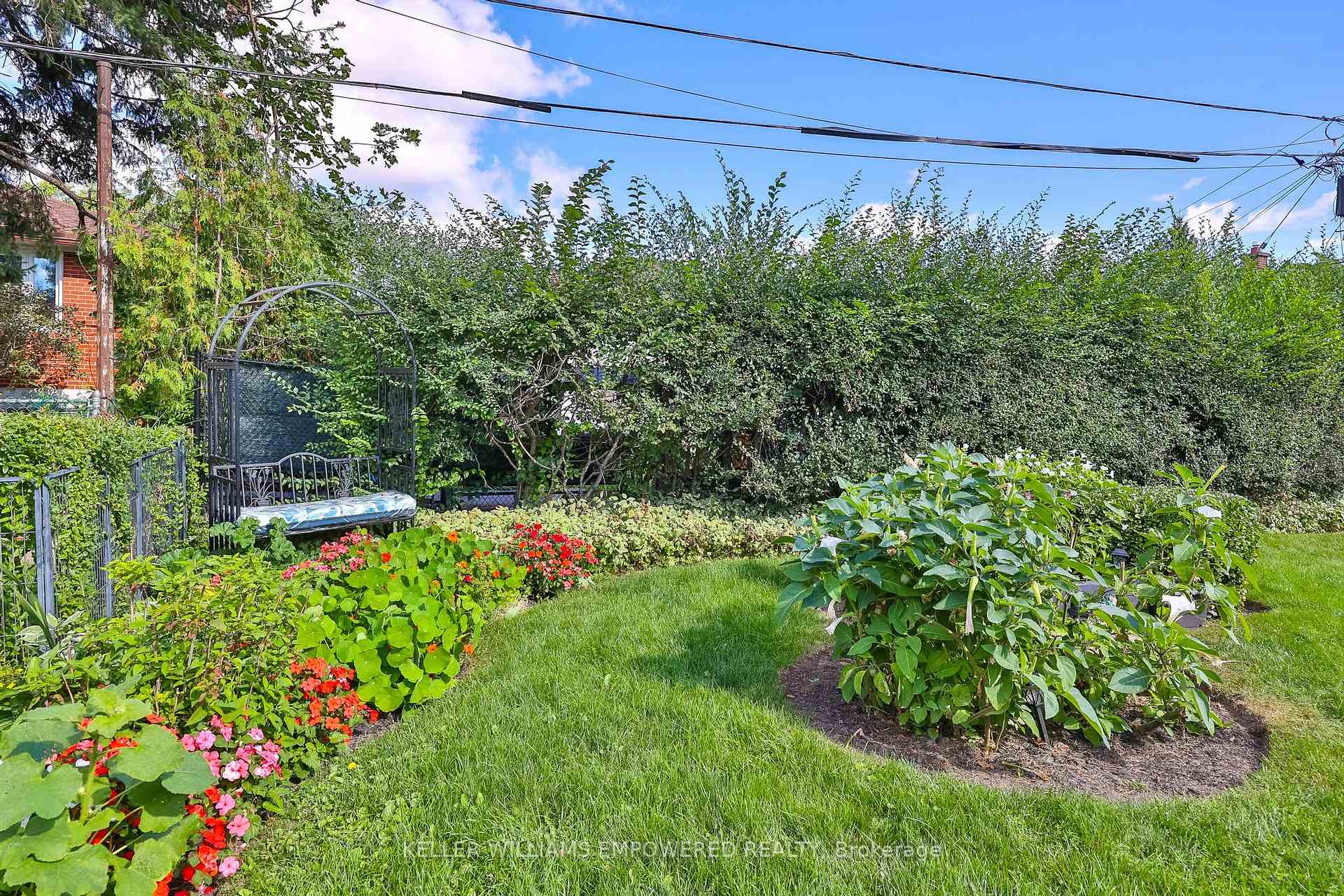 Photo 36 of 26 Rexton Road, Etobicoke, Etobicoke West Mall — HOMEH