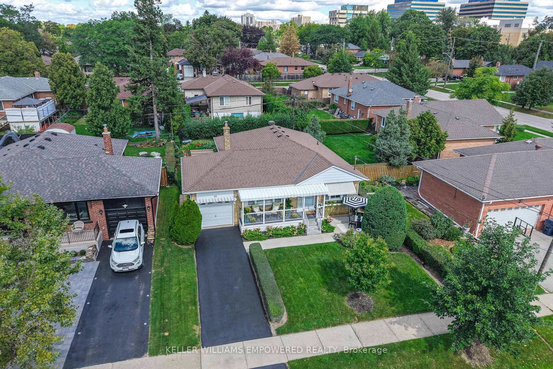 Photo 38 of 26 Rexton Road, Etobicoke, Etobicoke West Mall — HOMEH