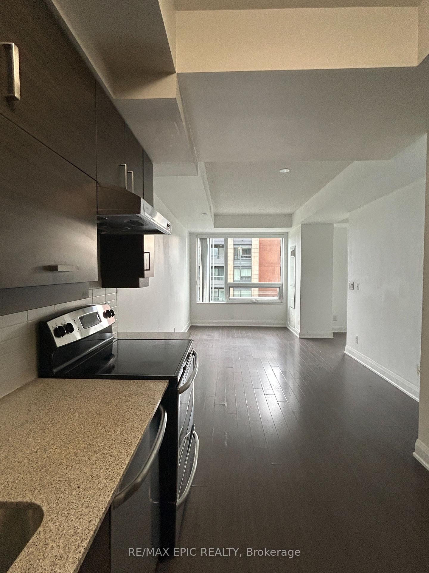 Photo 2 of Unit 609, 1 Uptown Drive, Markham, Unionville — HOMEH