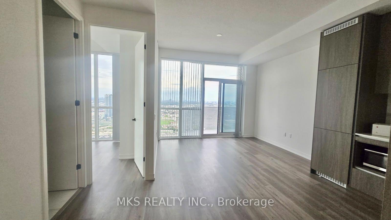 Photo 3 of Unit 4305, 28 Interchange Way, Vaughan, Vaughan Corporate Centre — HOMEH