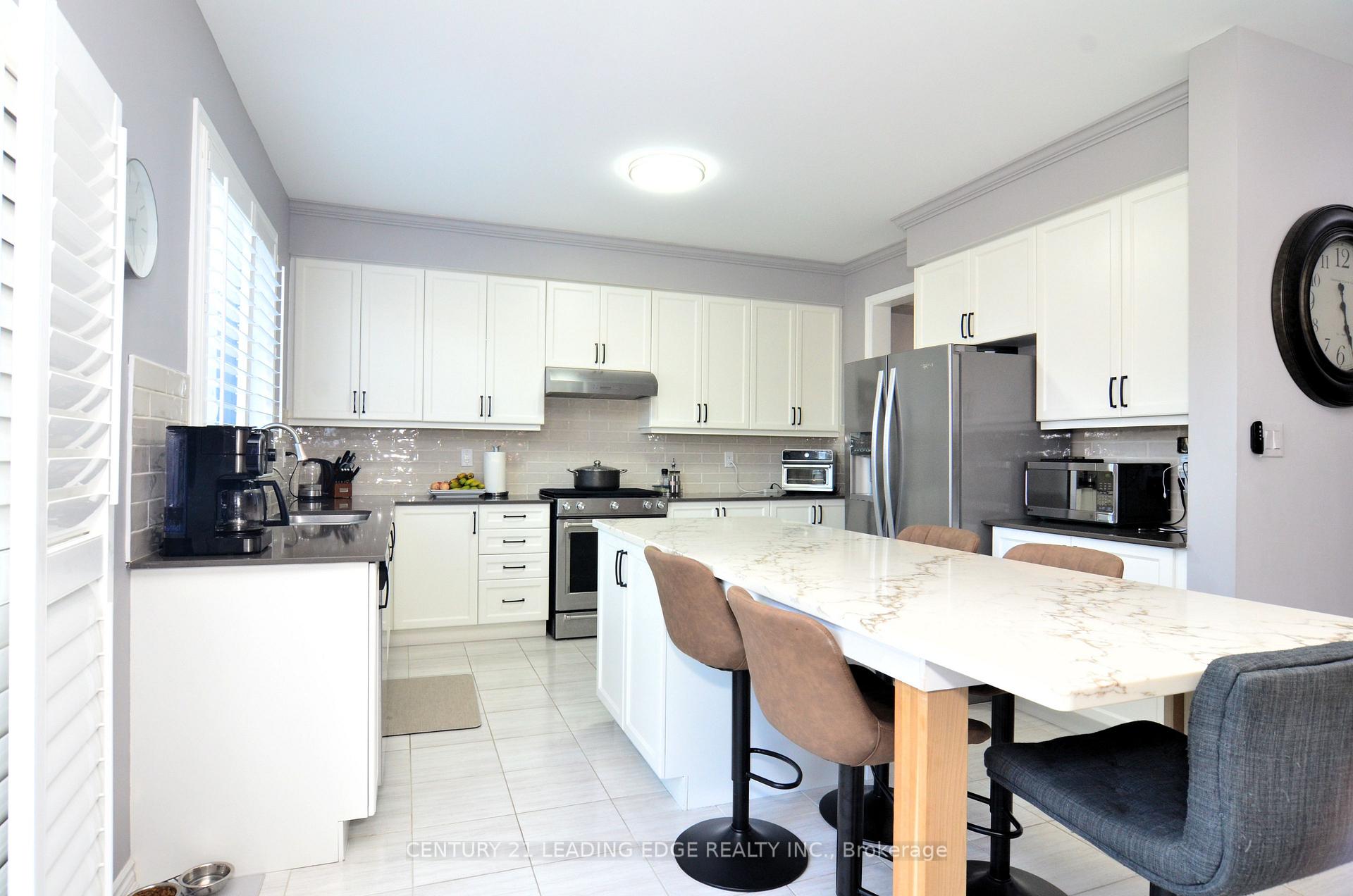 Photo 11 of 63 Northhill Avenue, Cavan Monaghan, Cavan Twp — HOMEH
