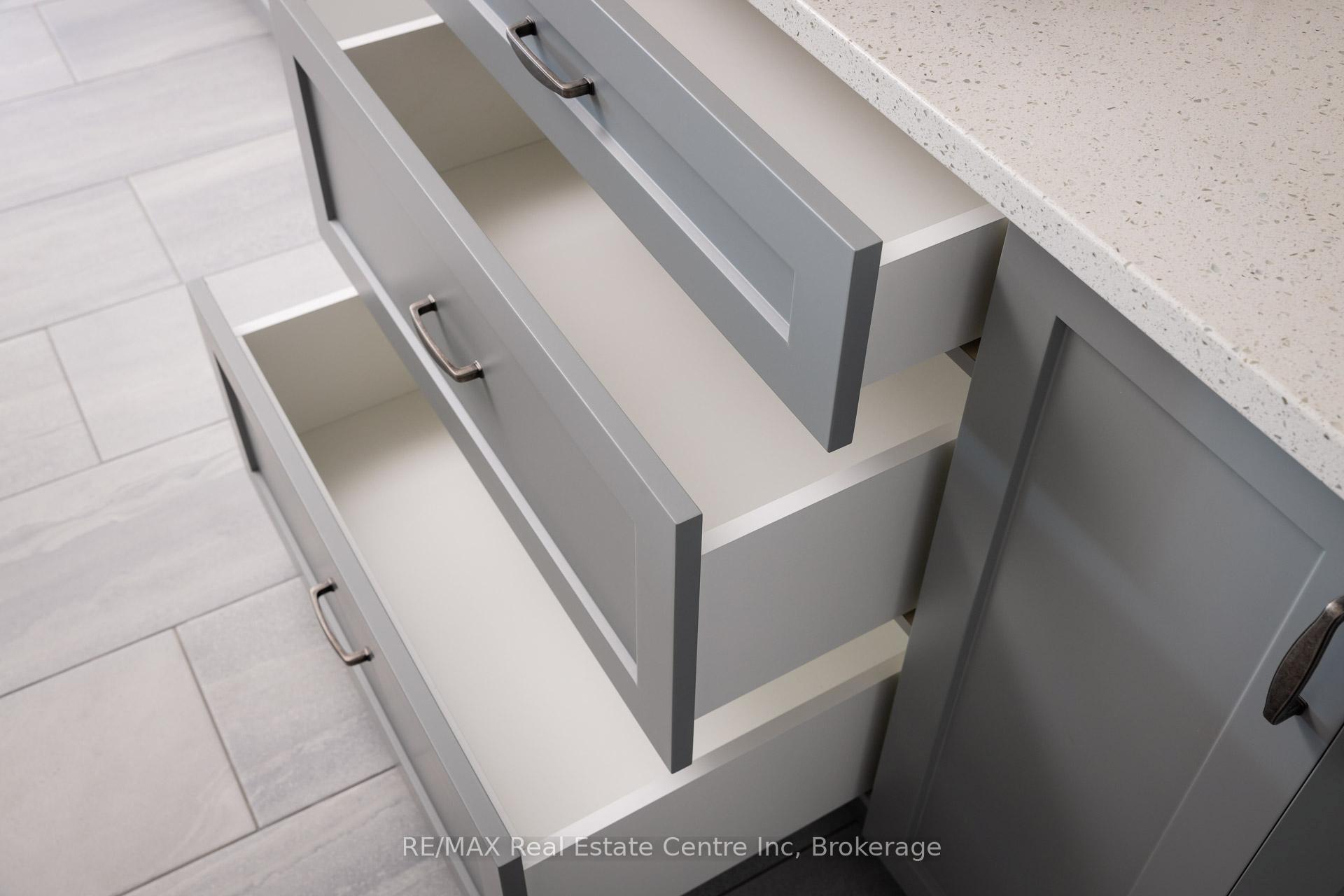 Photo 12 of 130 Stephenson Way, Minto — HOMEH