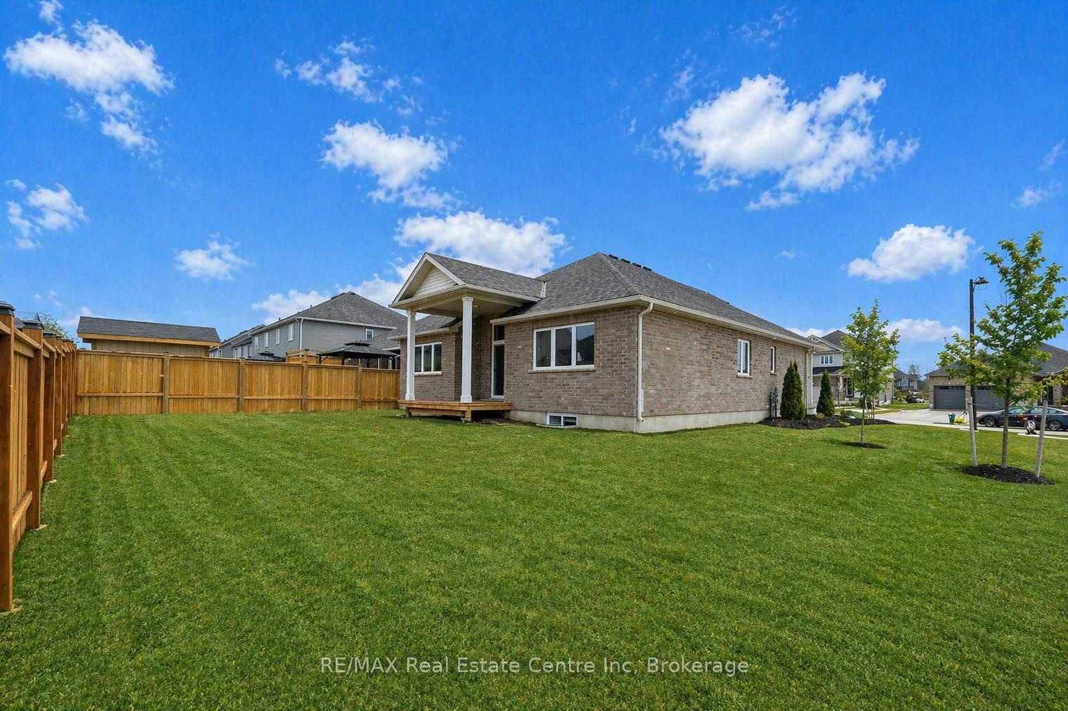 Photo 29 of 130 Stephenson Way, Minto — HOMEH